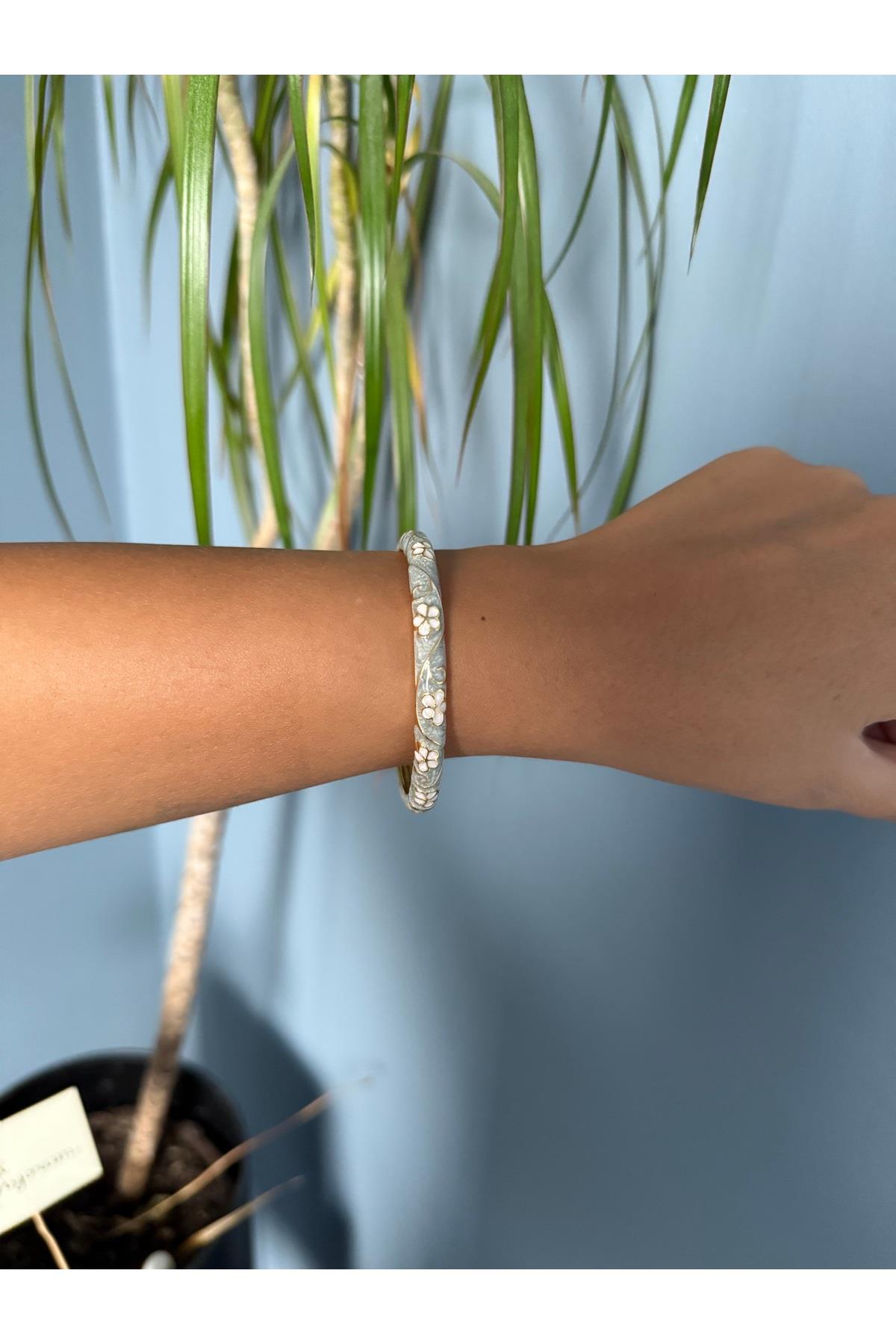 14K gold renk,turuncu mineli ve taşlı kelepçe