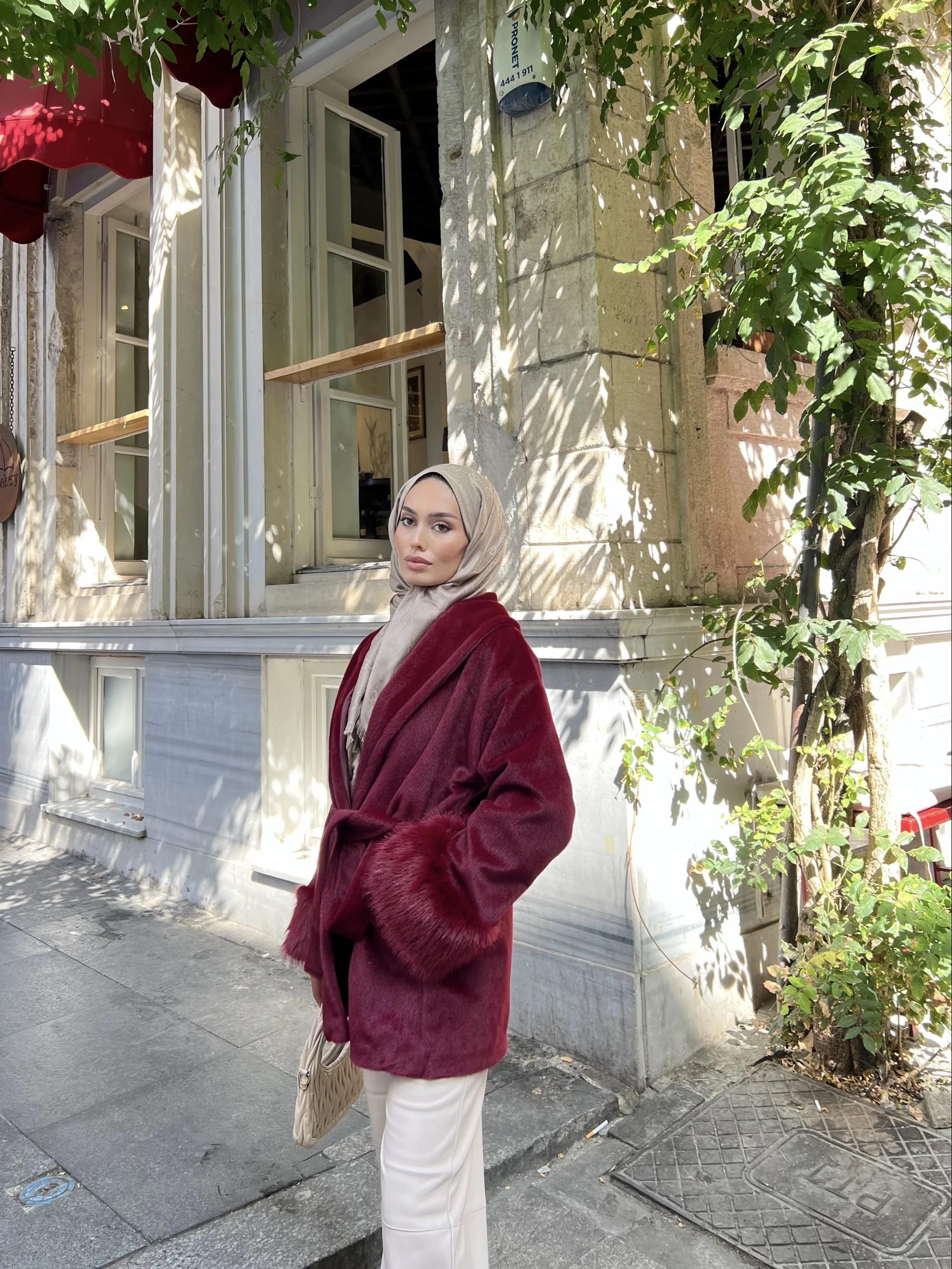 Allo kolları Kürk Detaylı Mont - Bordo