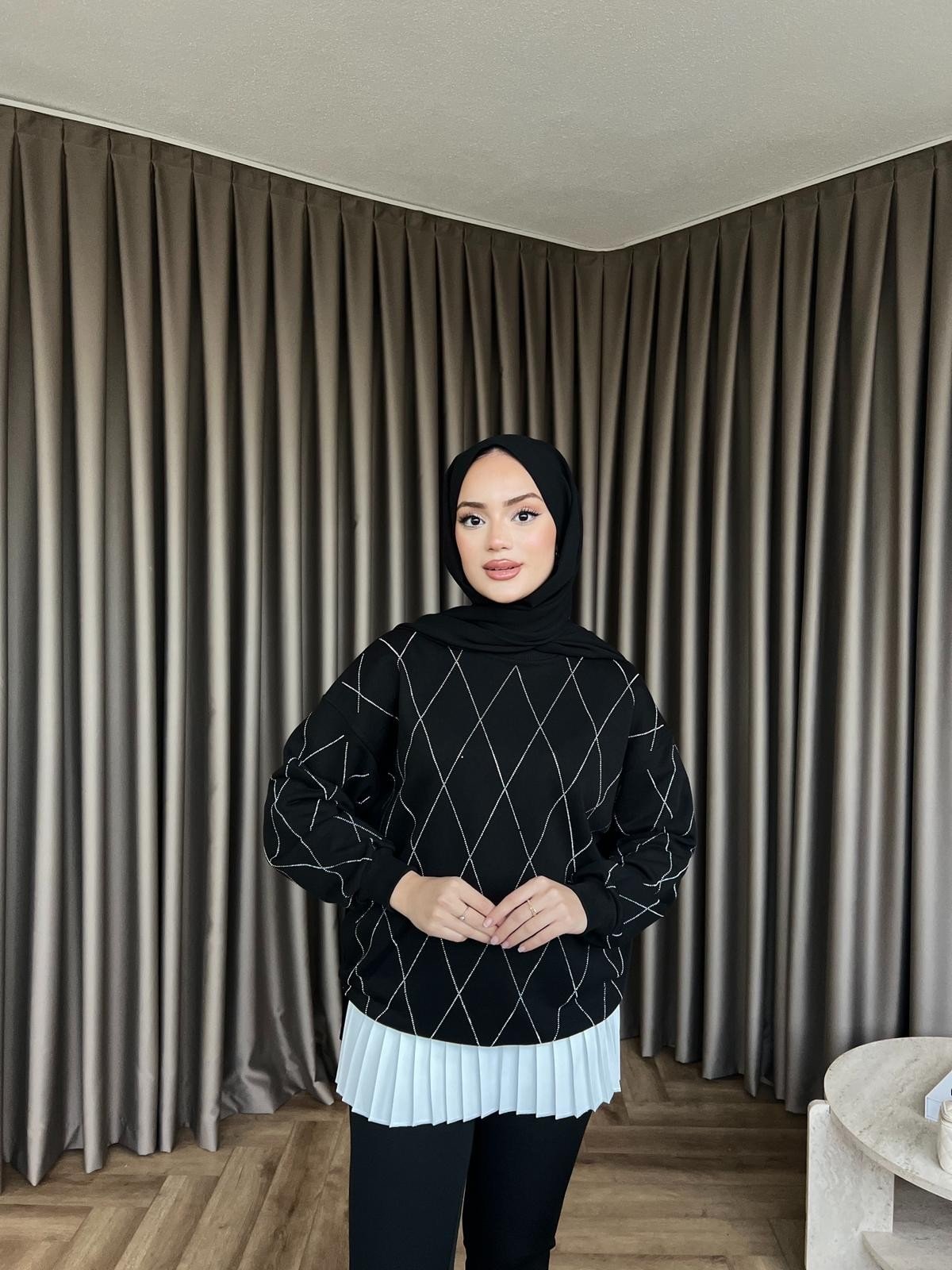 Baklava Desenli Taşlı Sweat - Siyah