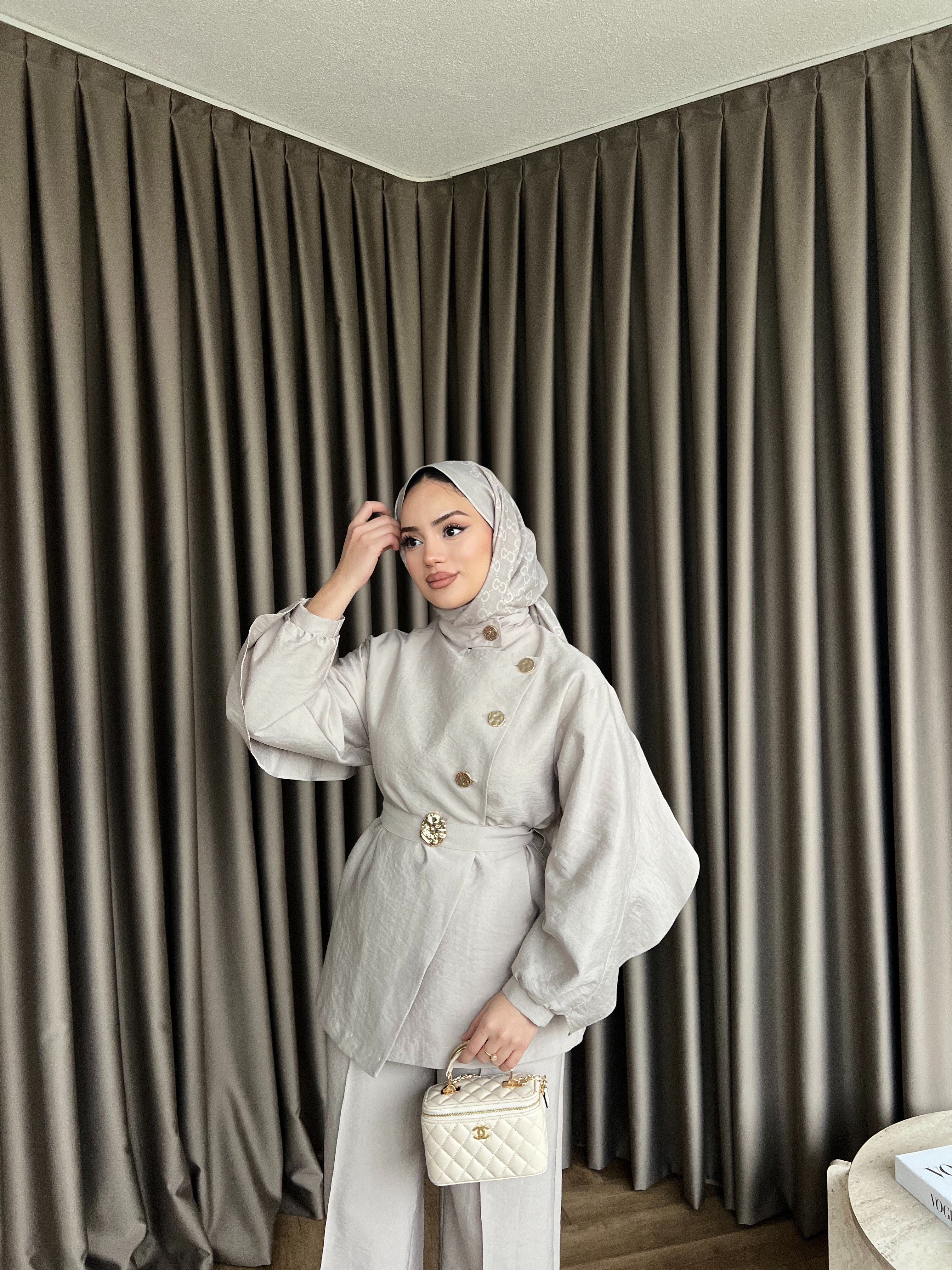 Besla Gold Düğmeli Takım - Bej