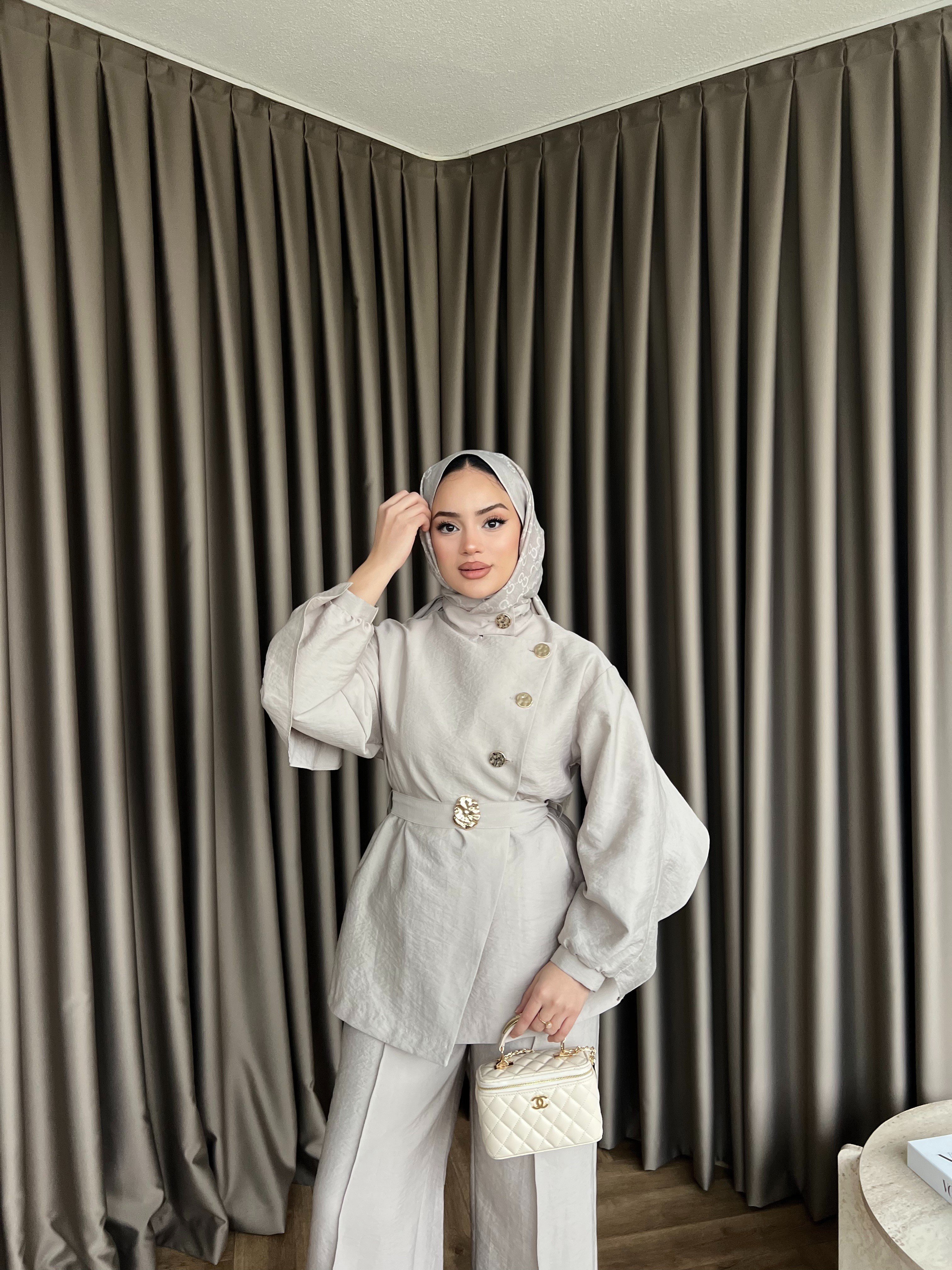 Besla Gold Düğmeli Takım - Bej