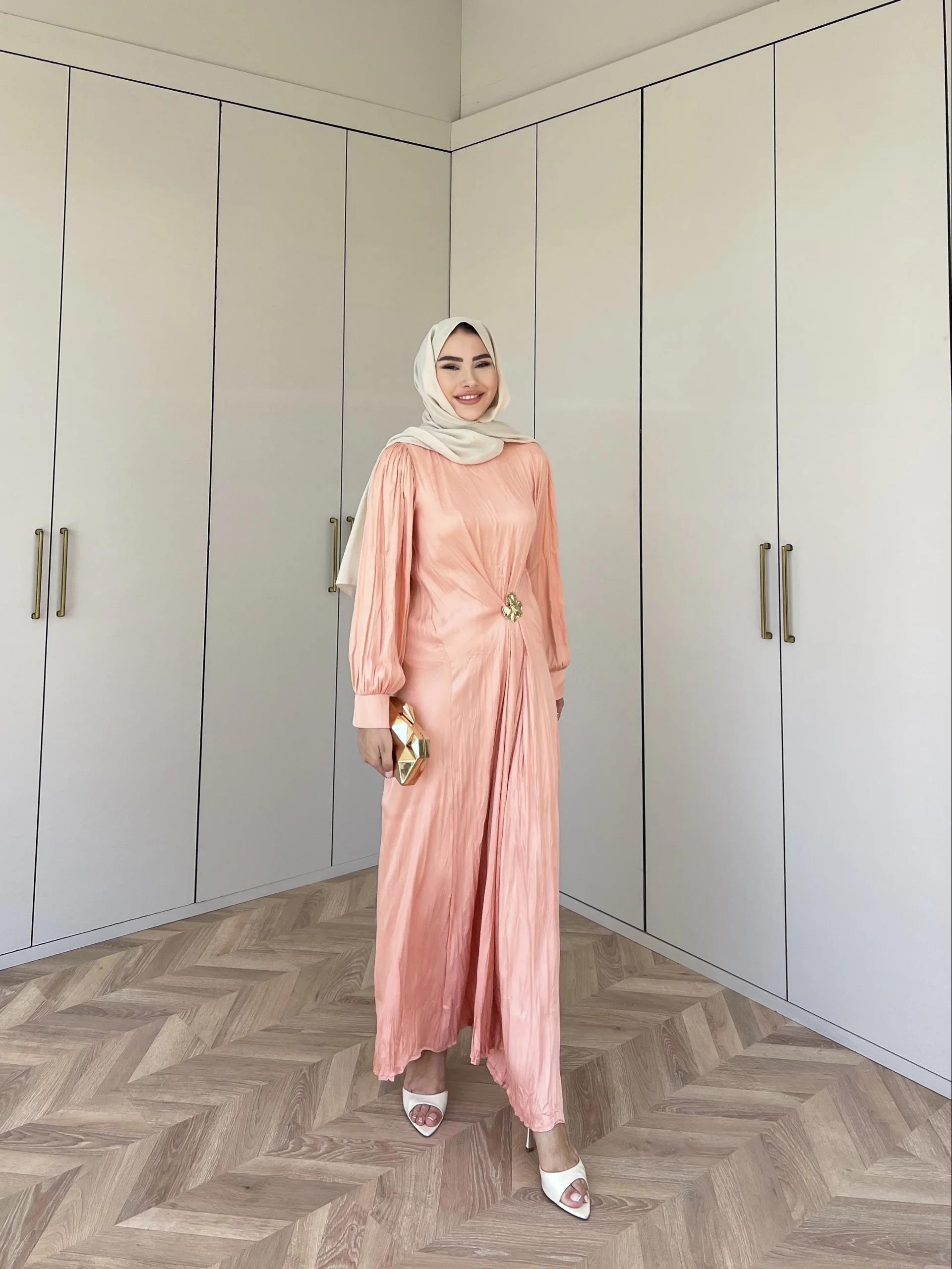 Broşlu Aden Elbise - Somon