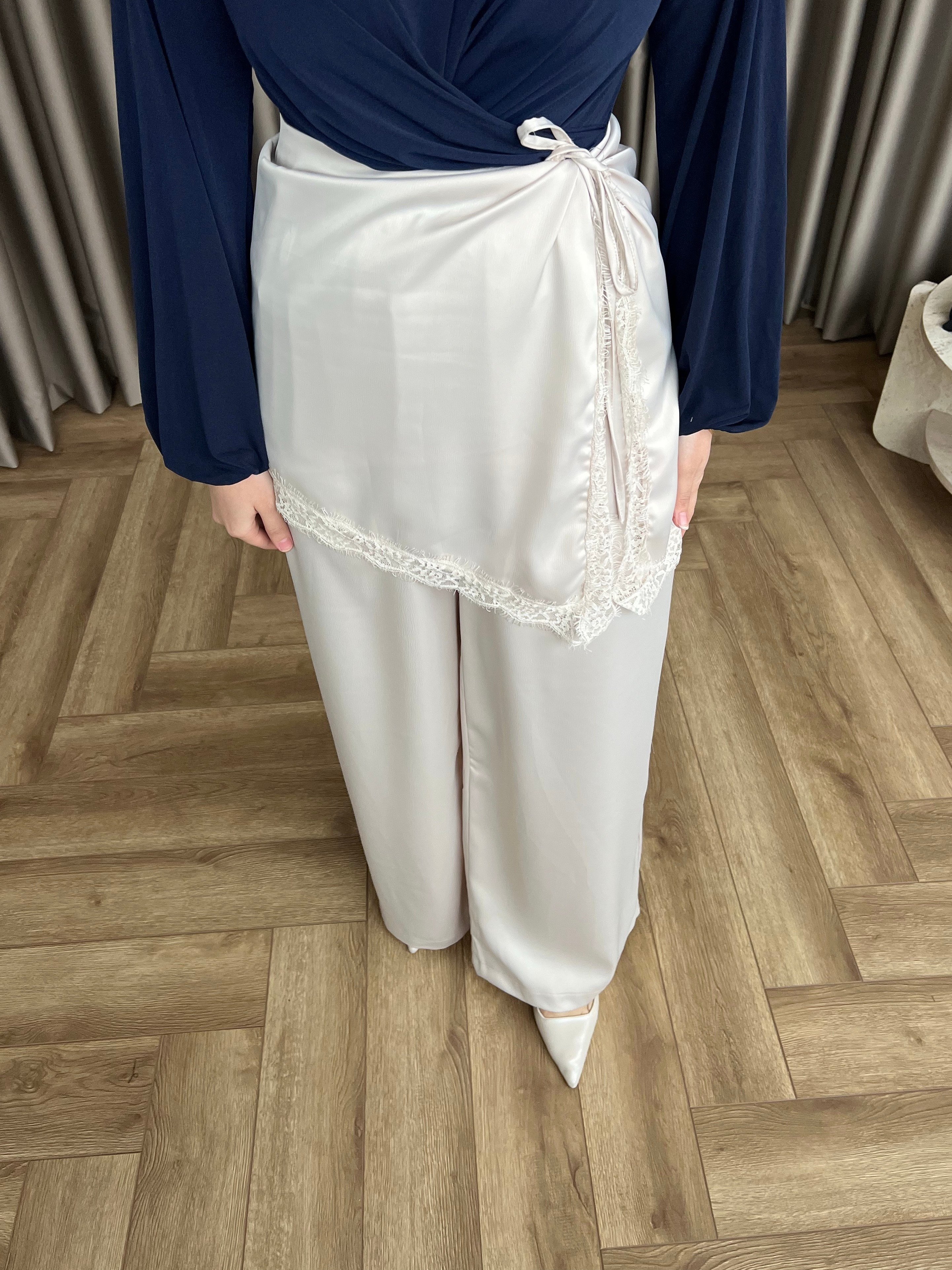 Dantelli Pantolon - Bej