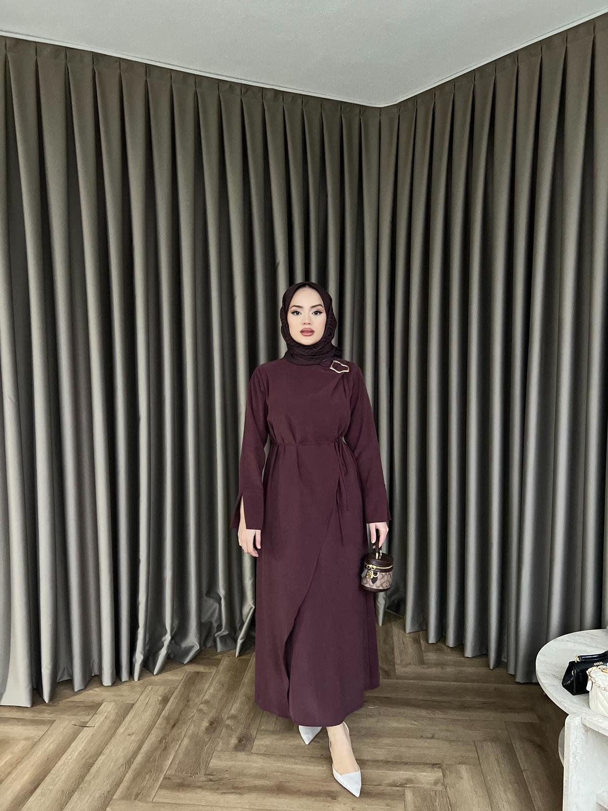 Desli Broşlu Elbise - Bordo