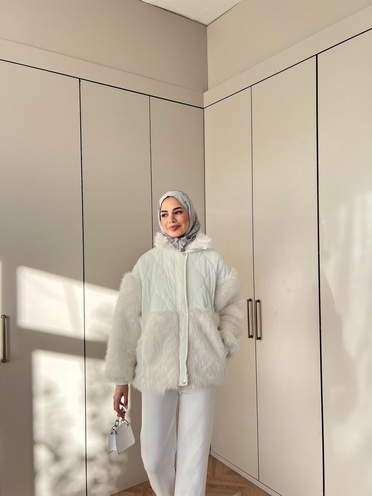 Dina Kürk Detaylı Mont Ekru
