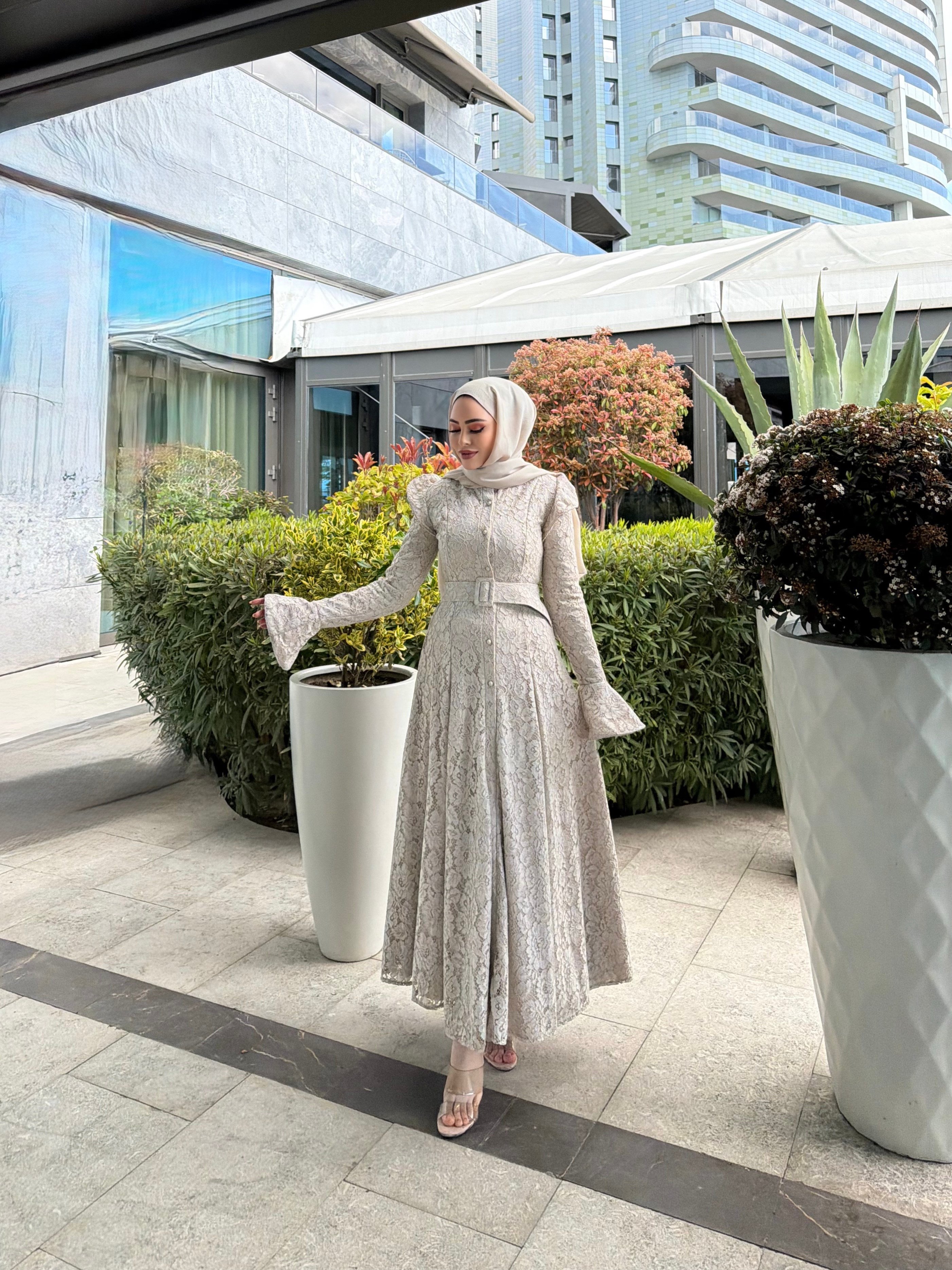 Epli Dantel Elbise - Bej