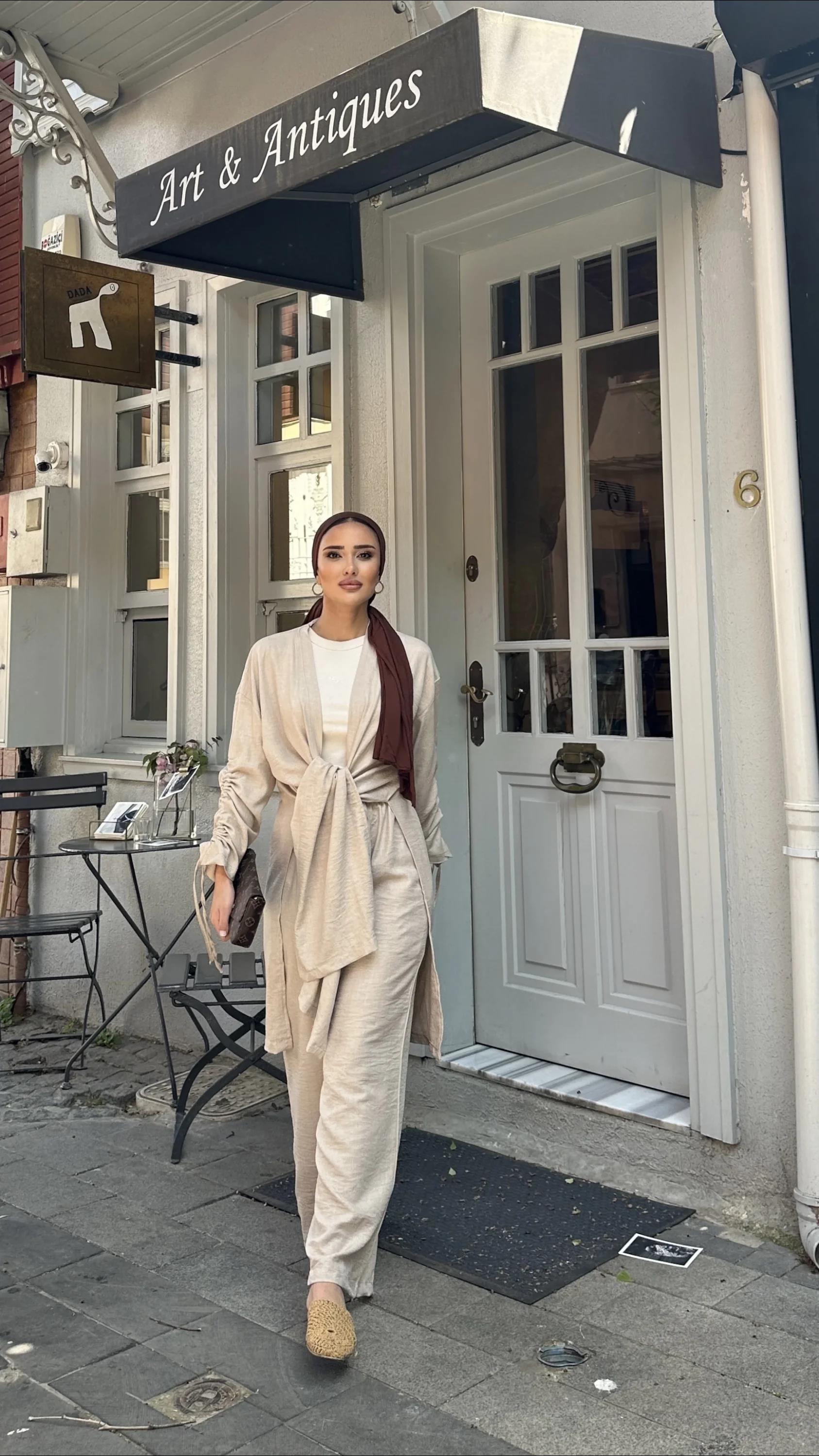 Ester Bağlamlı Takım Krem