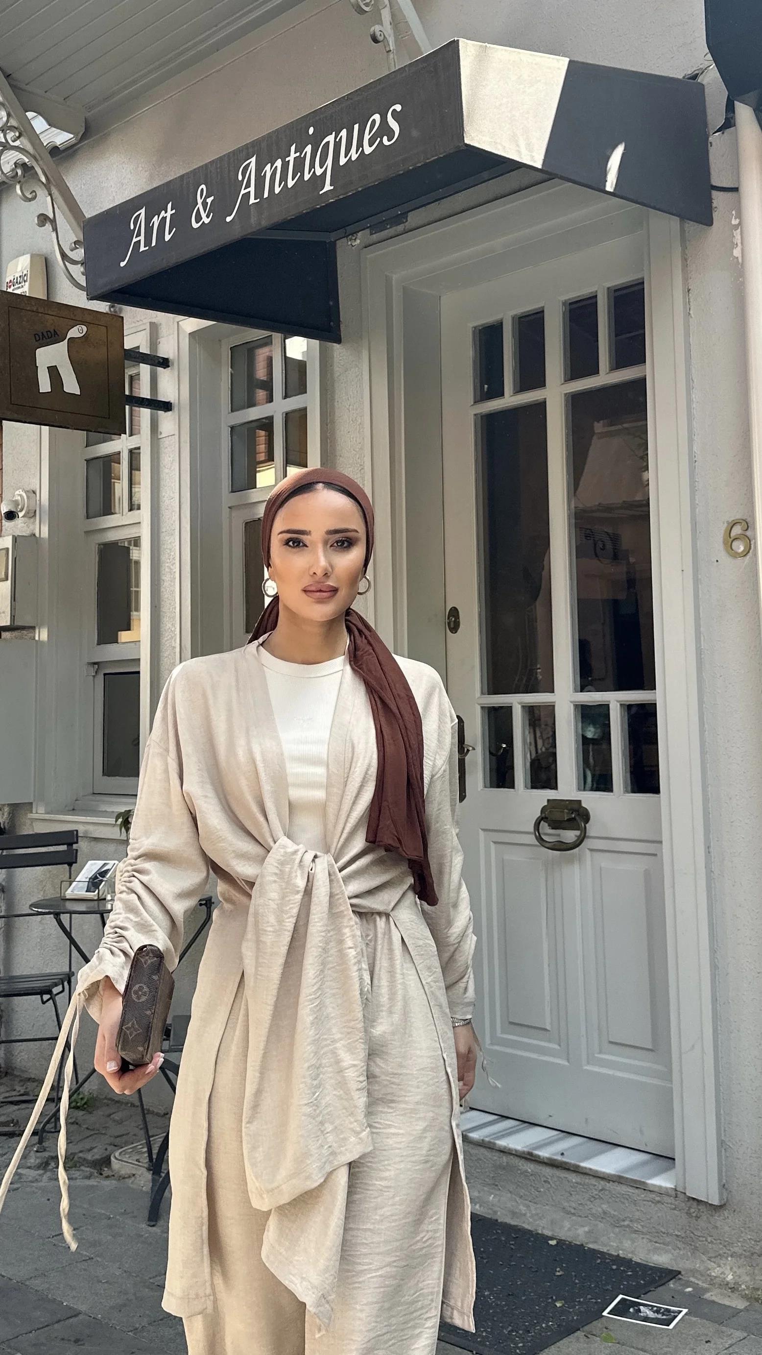Ester Bağlamlı Takım Krem
