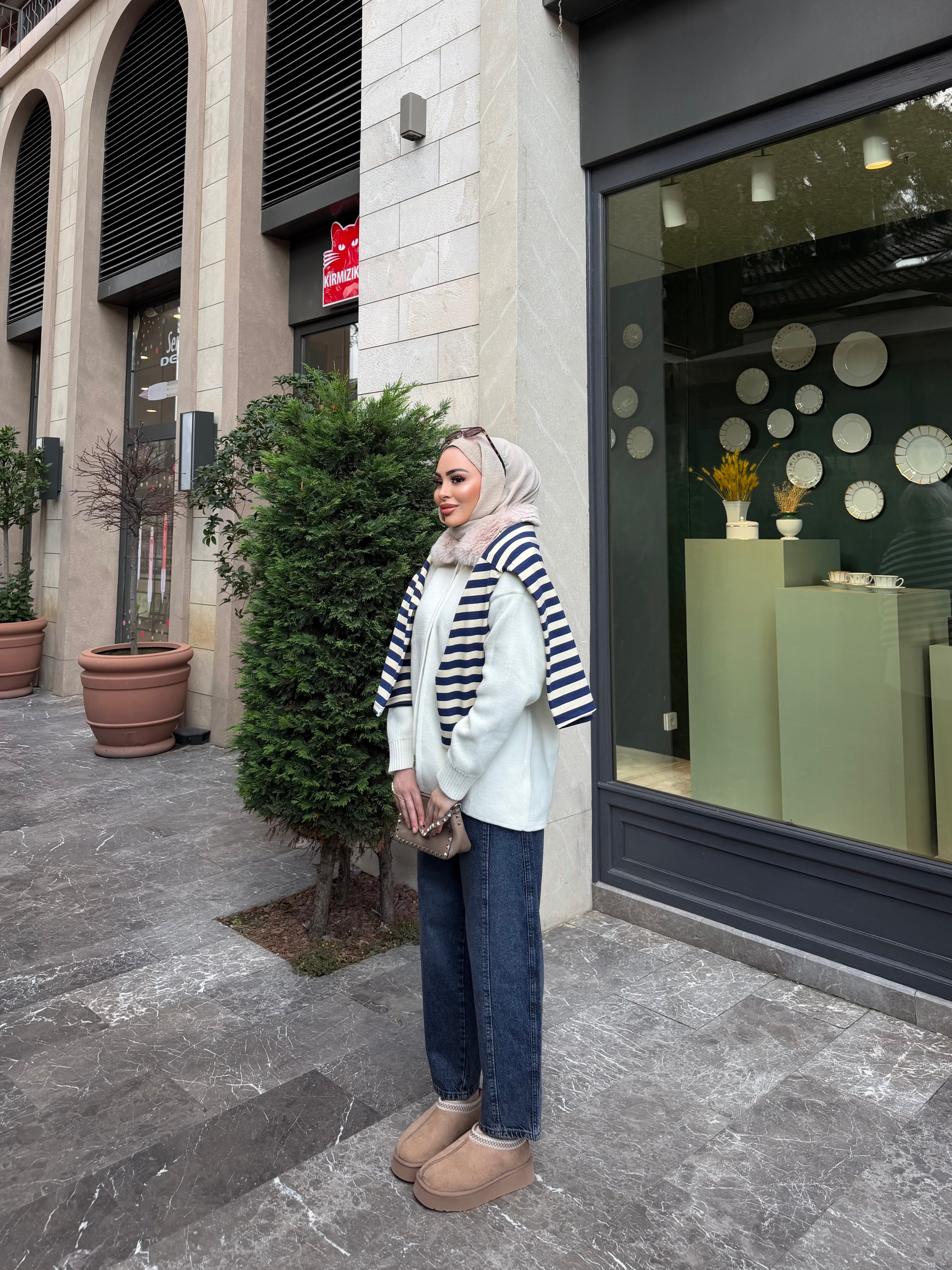 Eva Kürk Detaylı Hırka - Beyaz