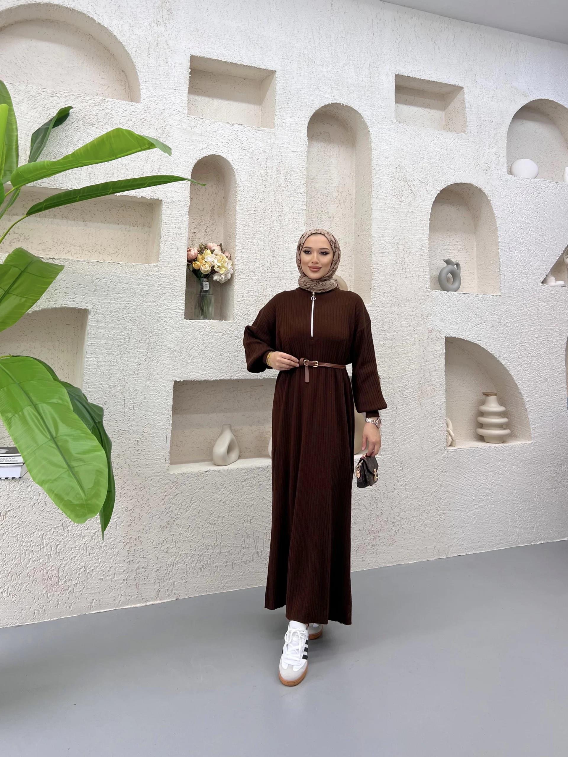 Fermuar Detaylı Triko Elbise Acı Kahve