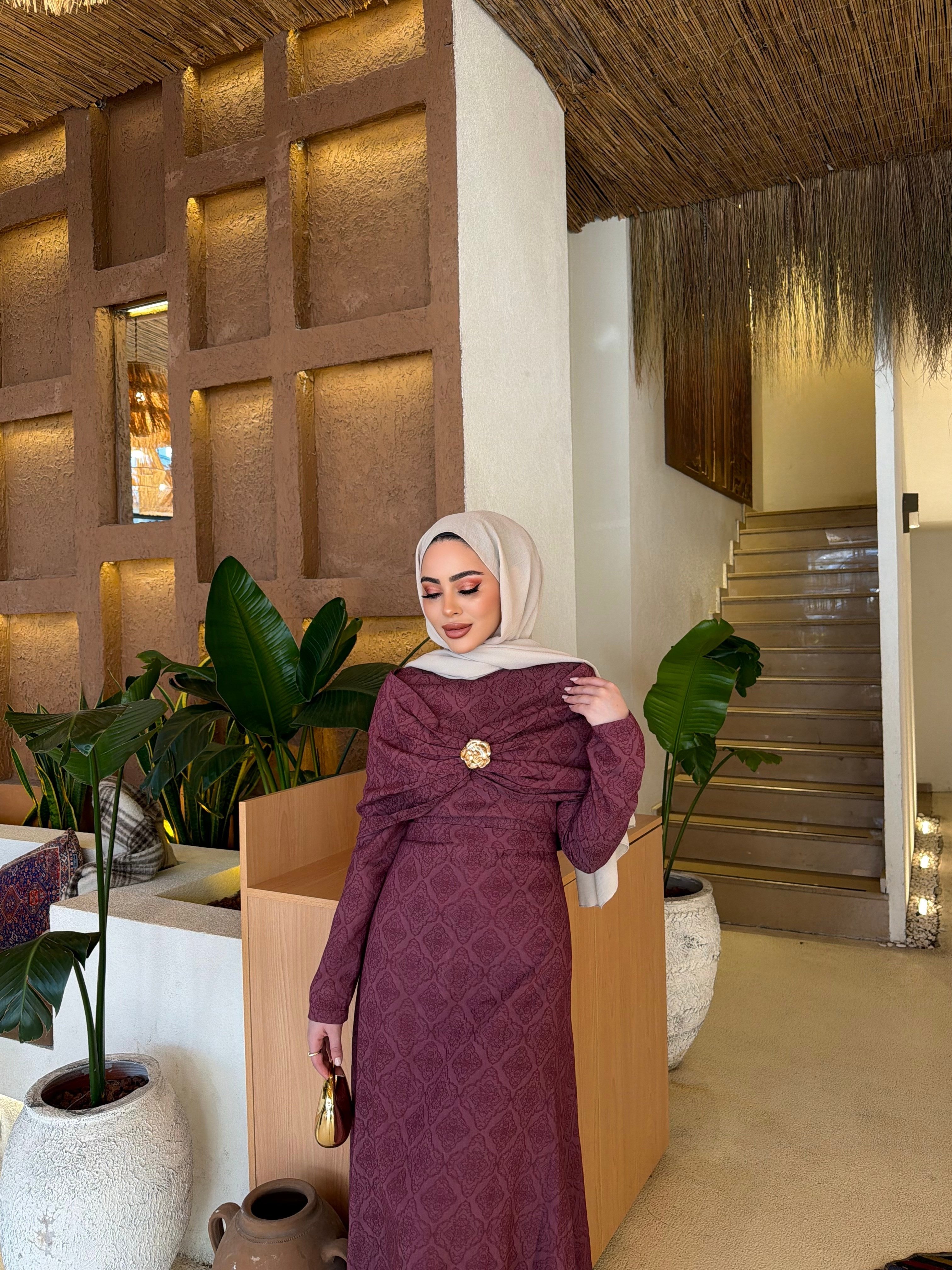 Fuş - Orchid Şal Detaylı Broşlu Elbise - Mürdüm