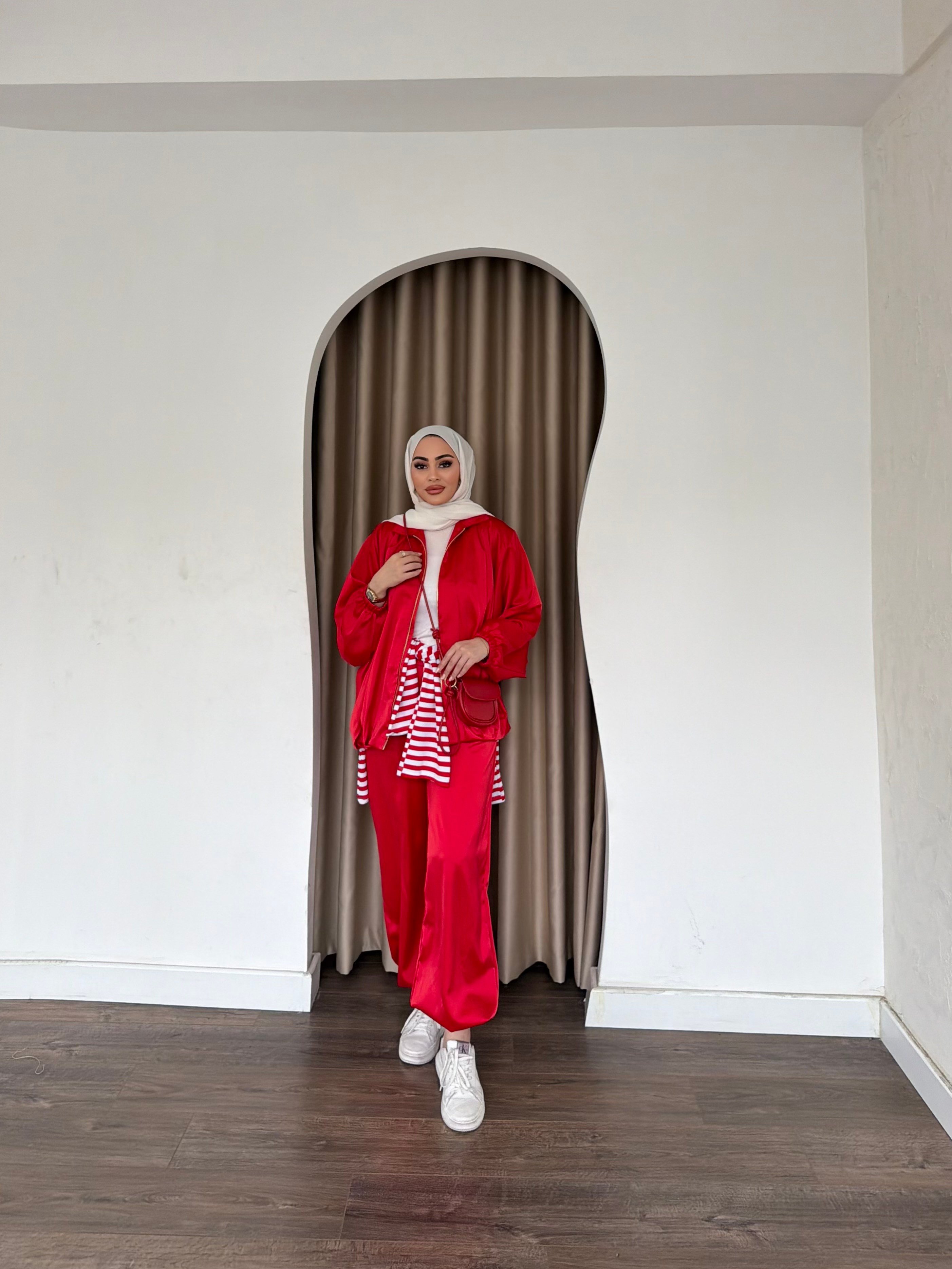 Jarsi Saten Takım - Kırmızı