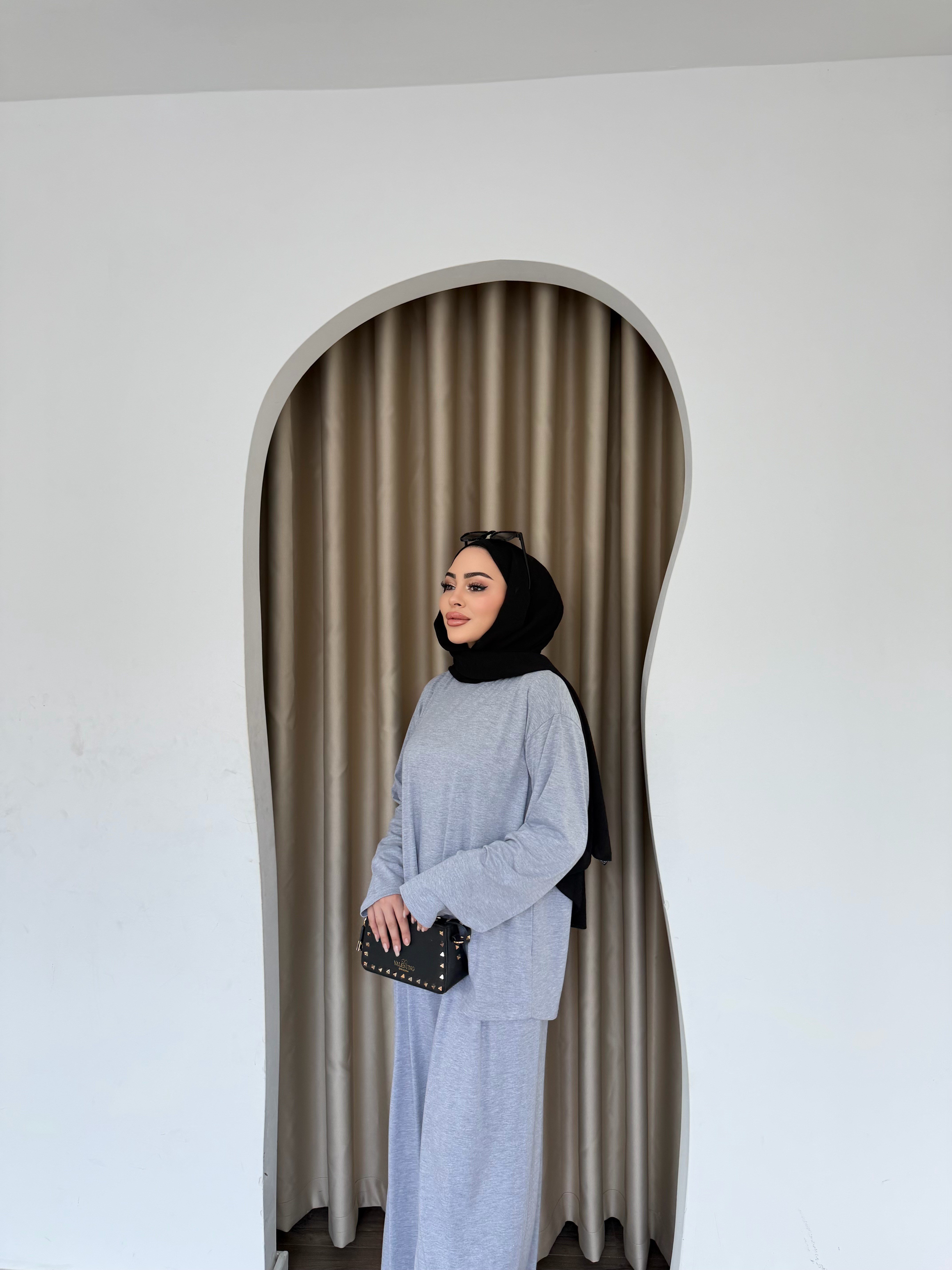 Kübra Takım - Gri