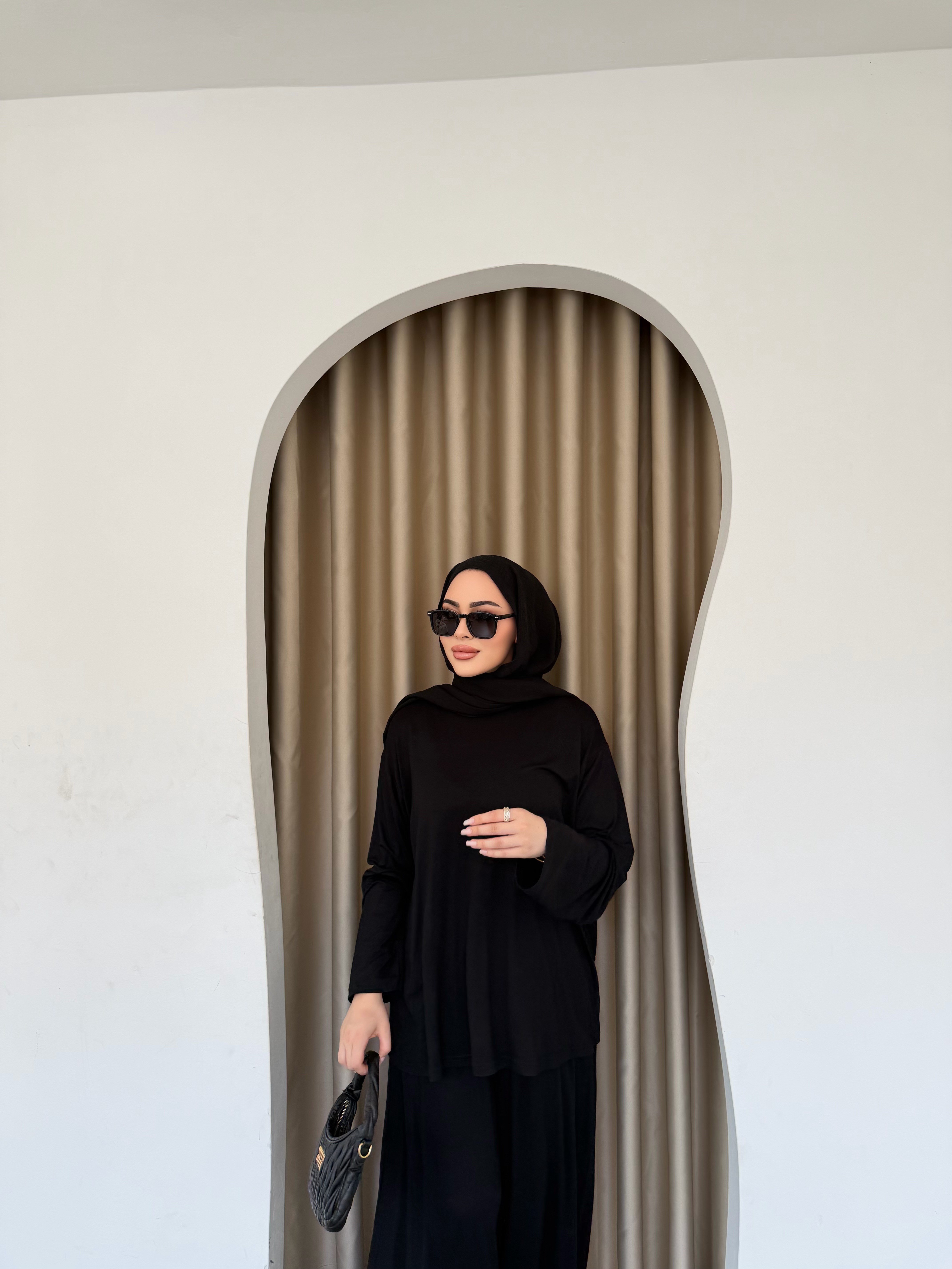 Kübra Takım - Siyah