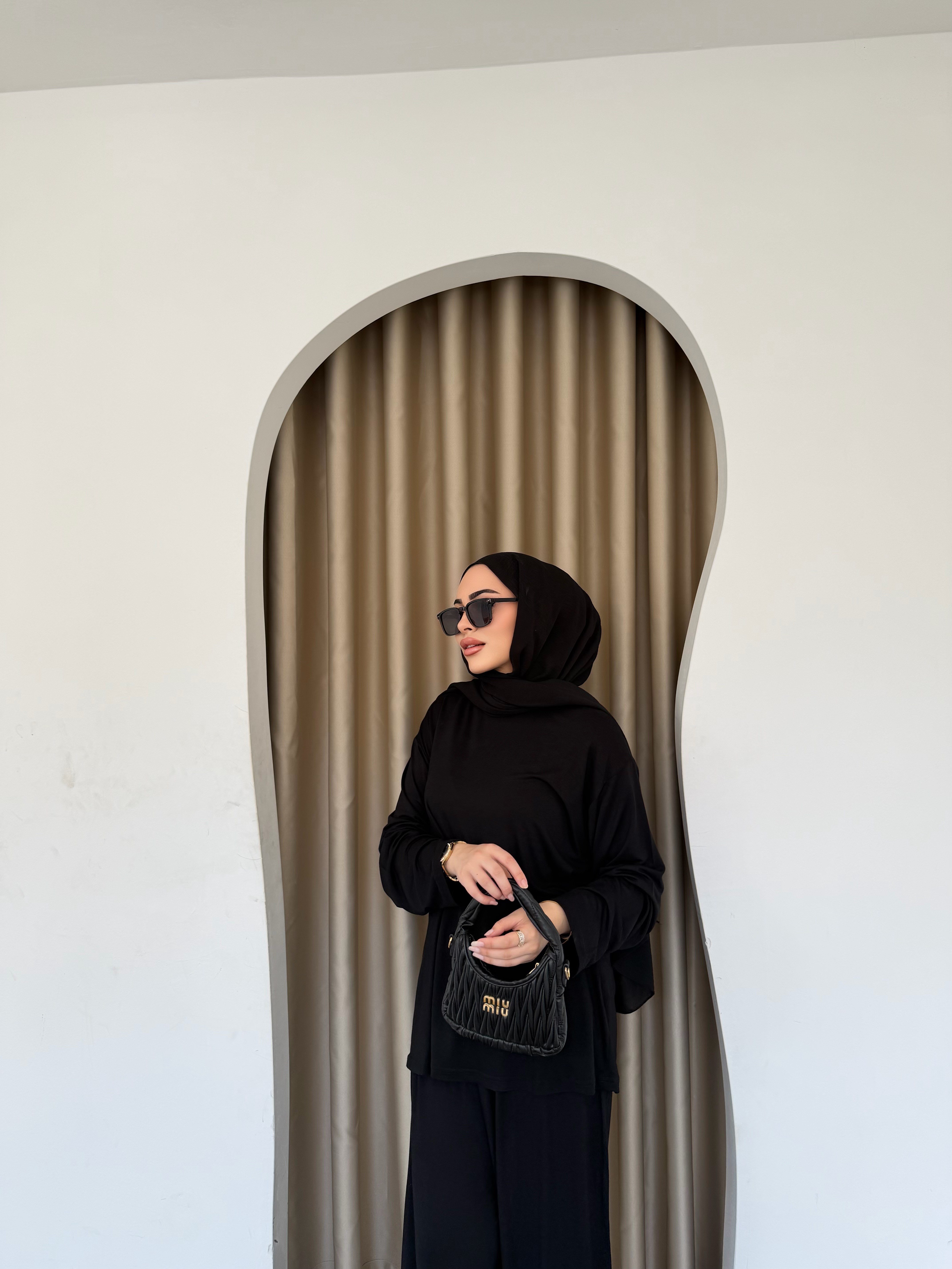 Kübra Takım - Siyah