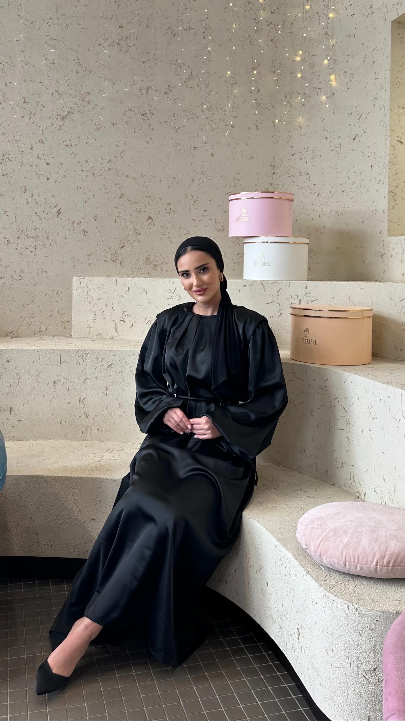 Lily Saten Elbise Siyah