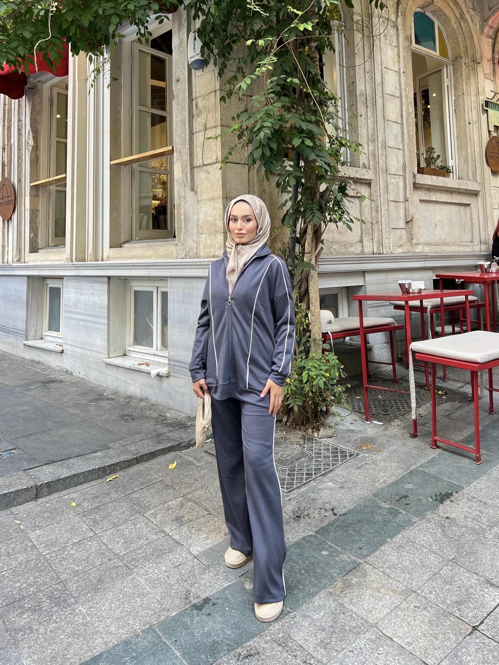 Mehru Çizgi Detaylı Takım - Lacivert