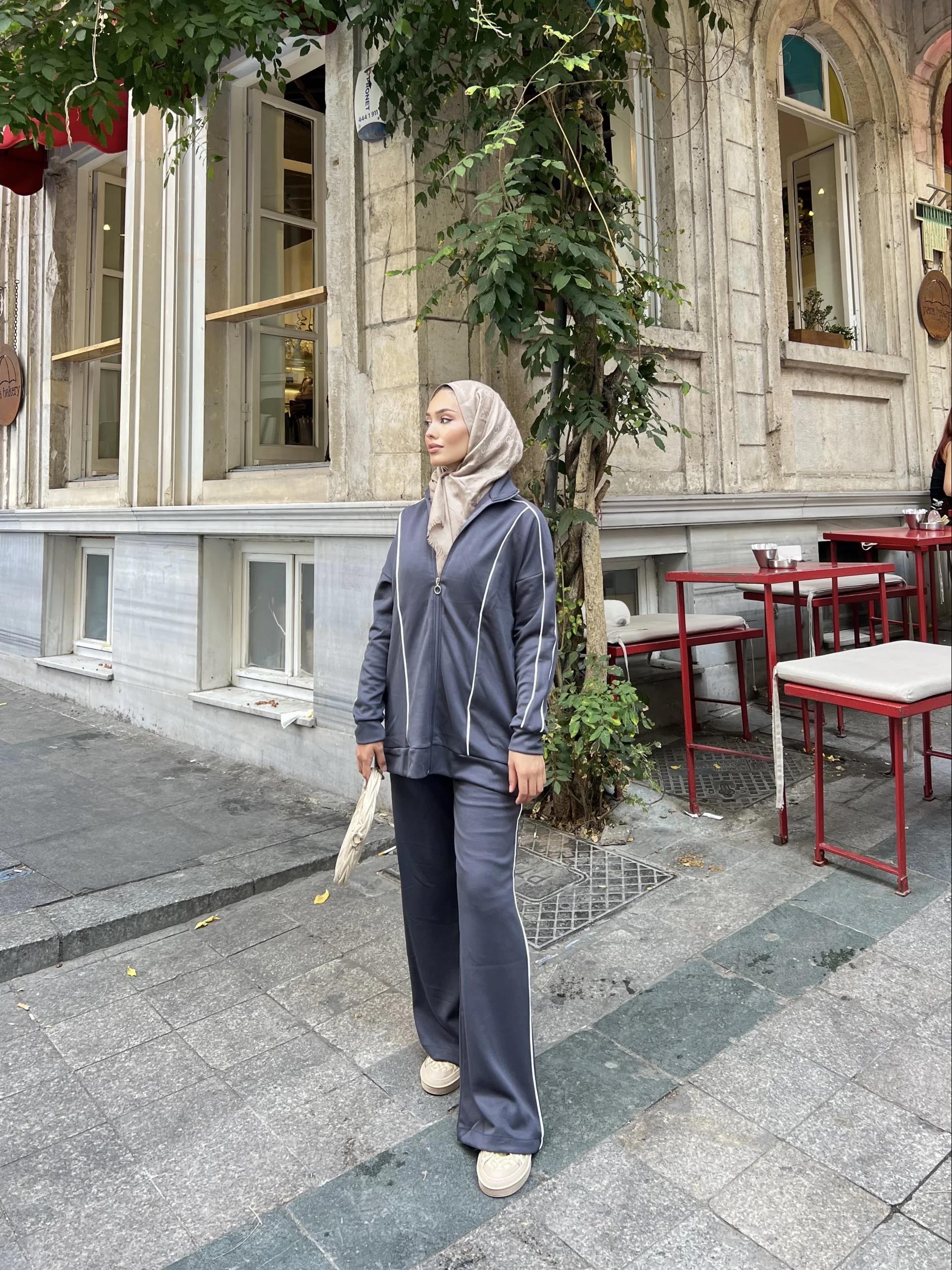 Mehru Çizgi Detaylı Takım - Lacivert