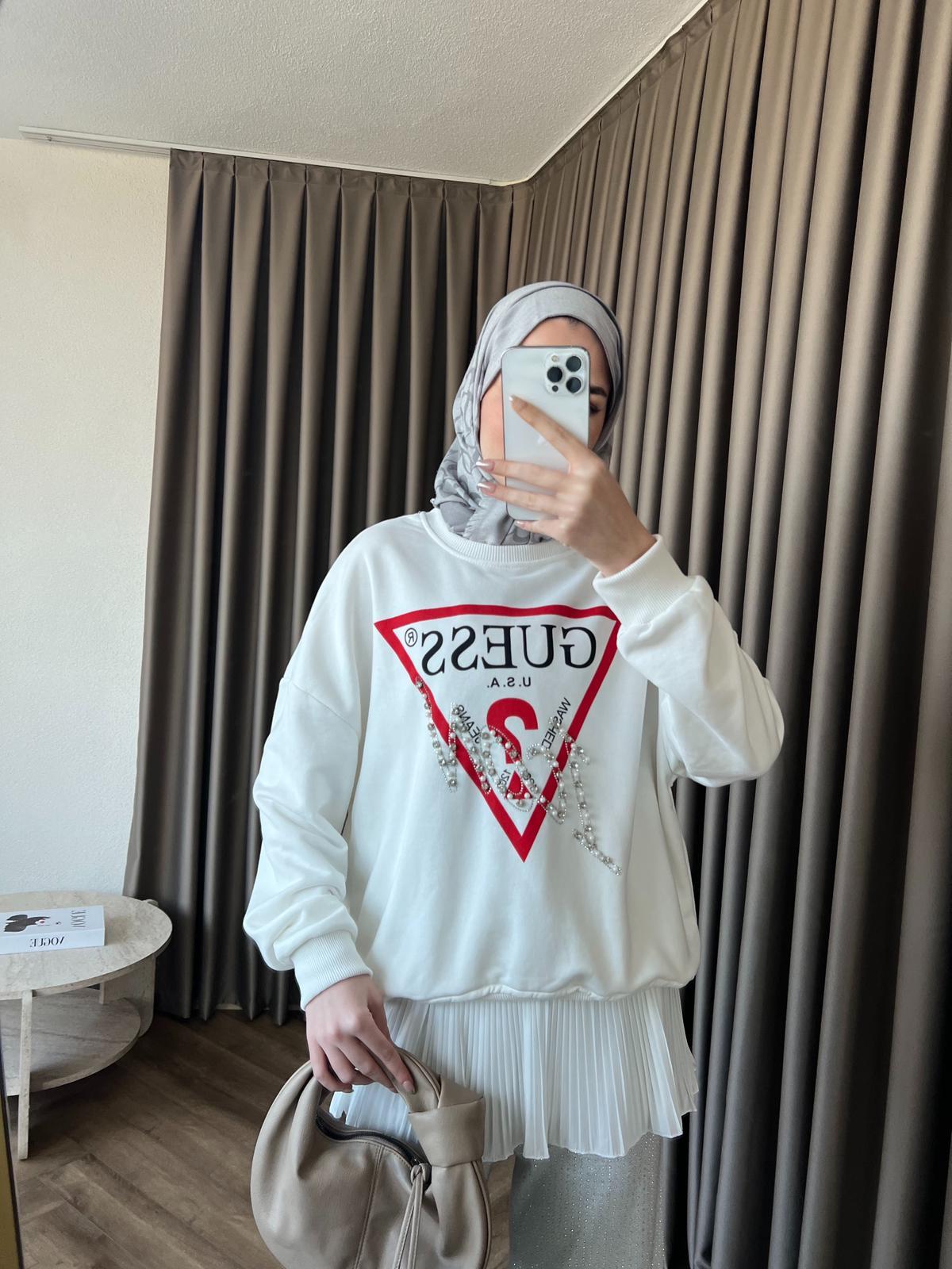 Muadil ? Kırmızı Detaylı Sweat Beyaz