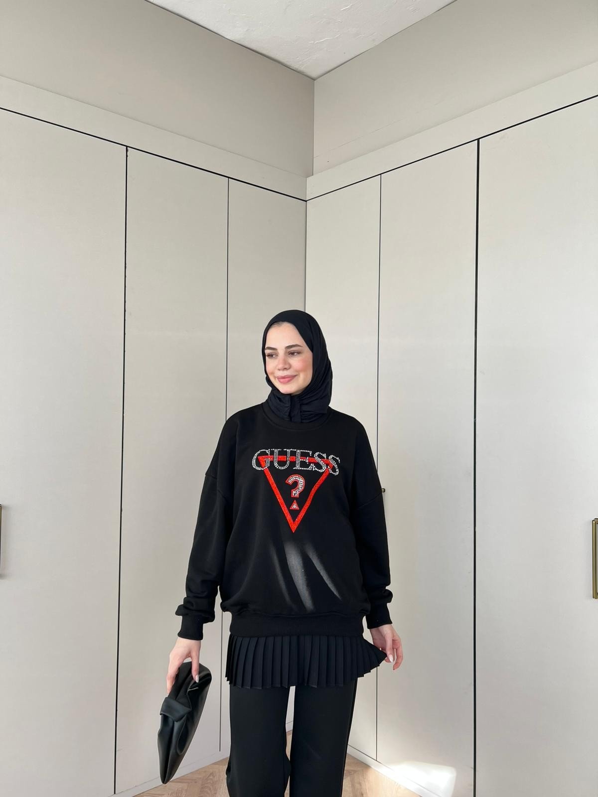 Muadil ? Kırmızı Detaylı Sweat - Siyah