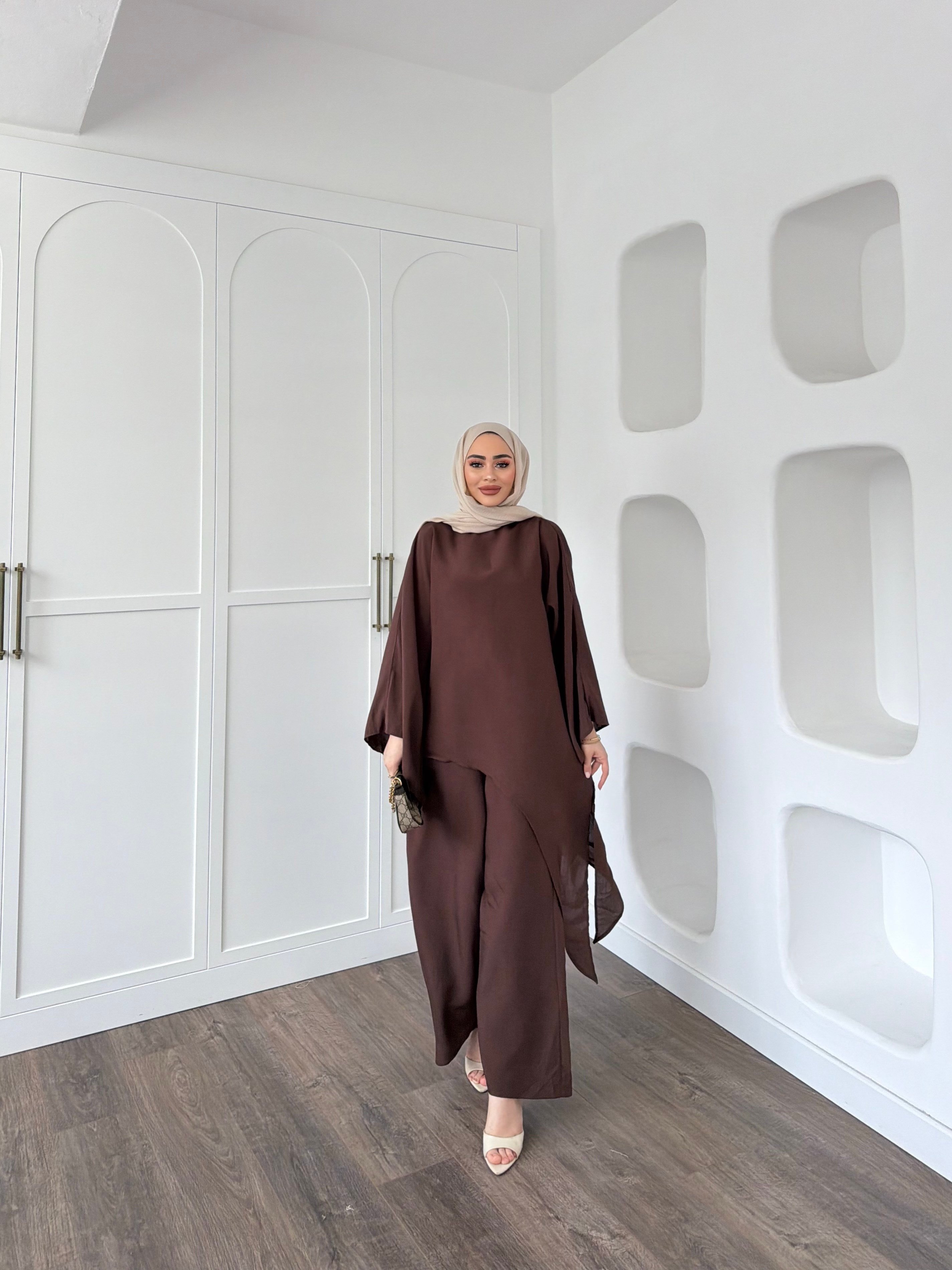 Nesly Pelerin Detay Takım - Kahve
