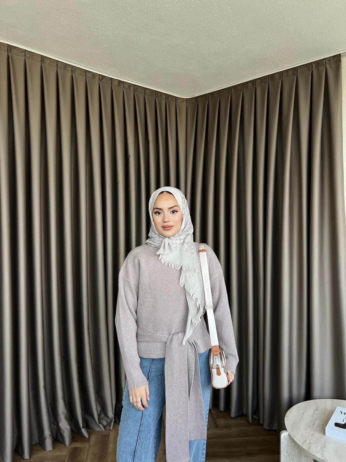 Ön Bağlamalı Triko Kazak Vizon