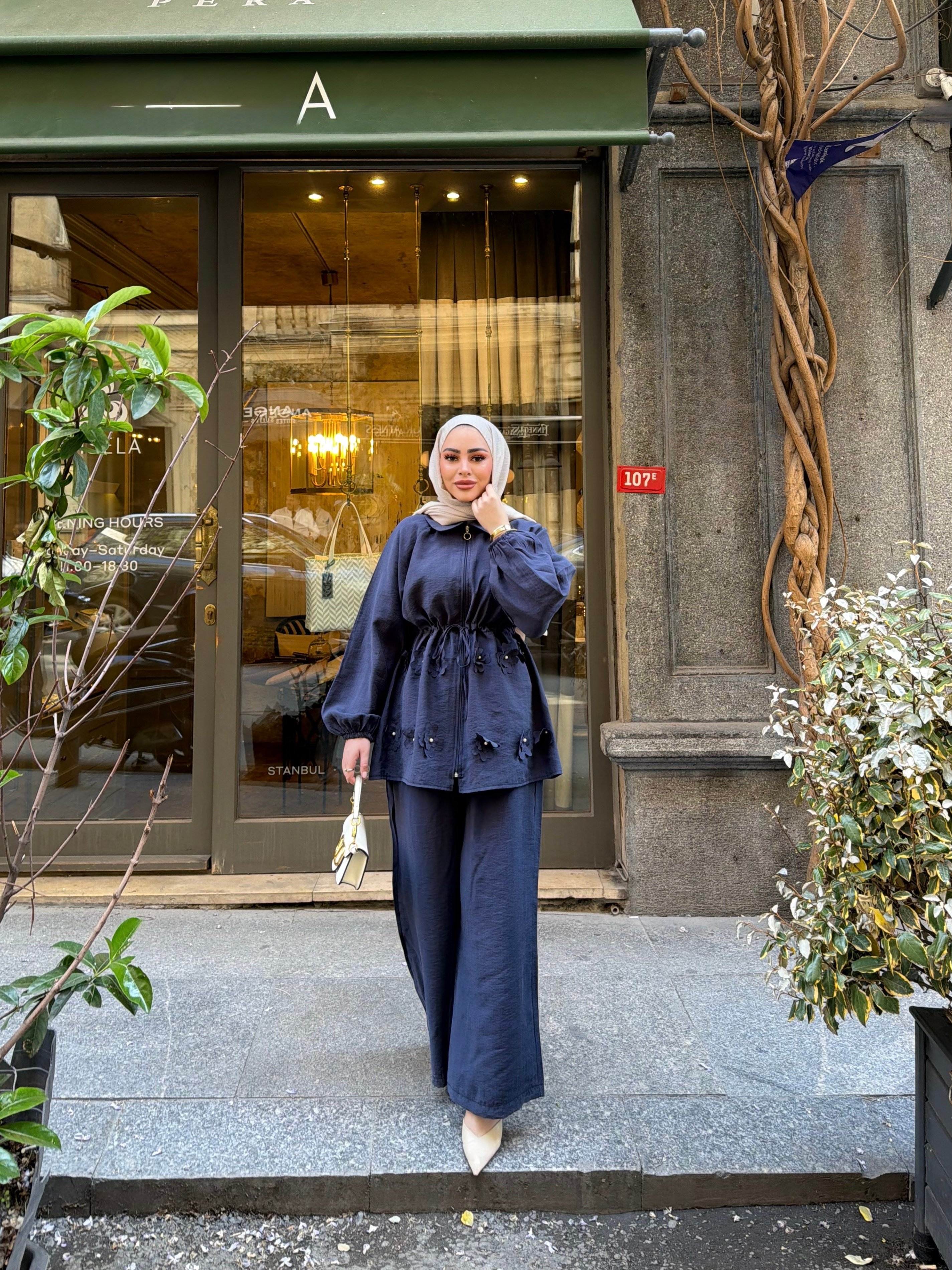 Papatya Takım - Laci