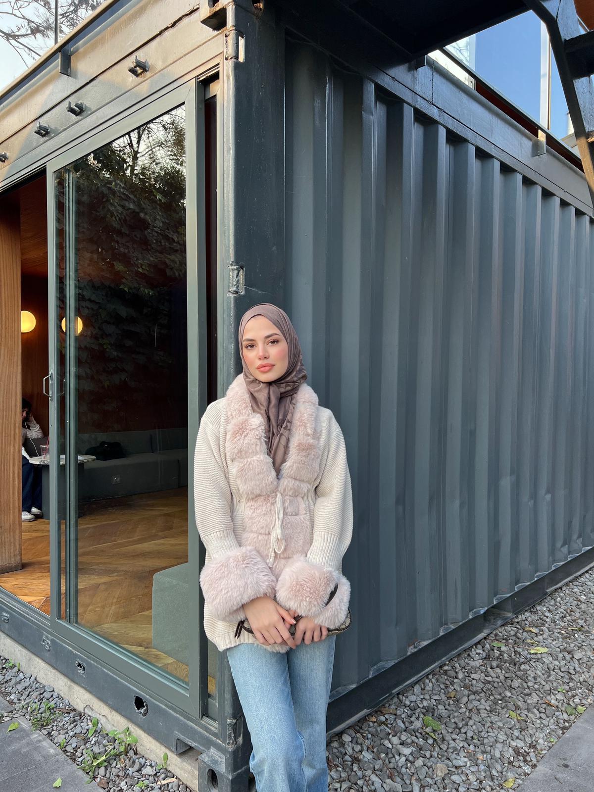 Pera Kürk Detaylı Hırka - Krem