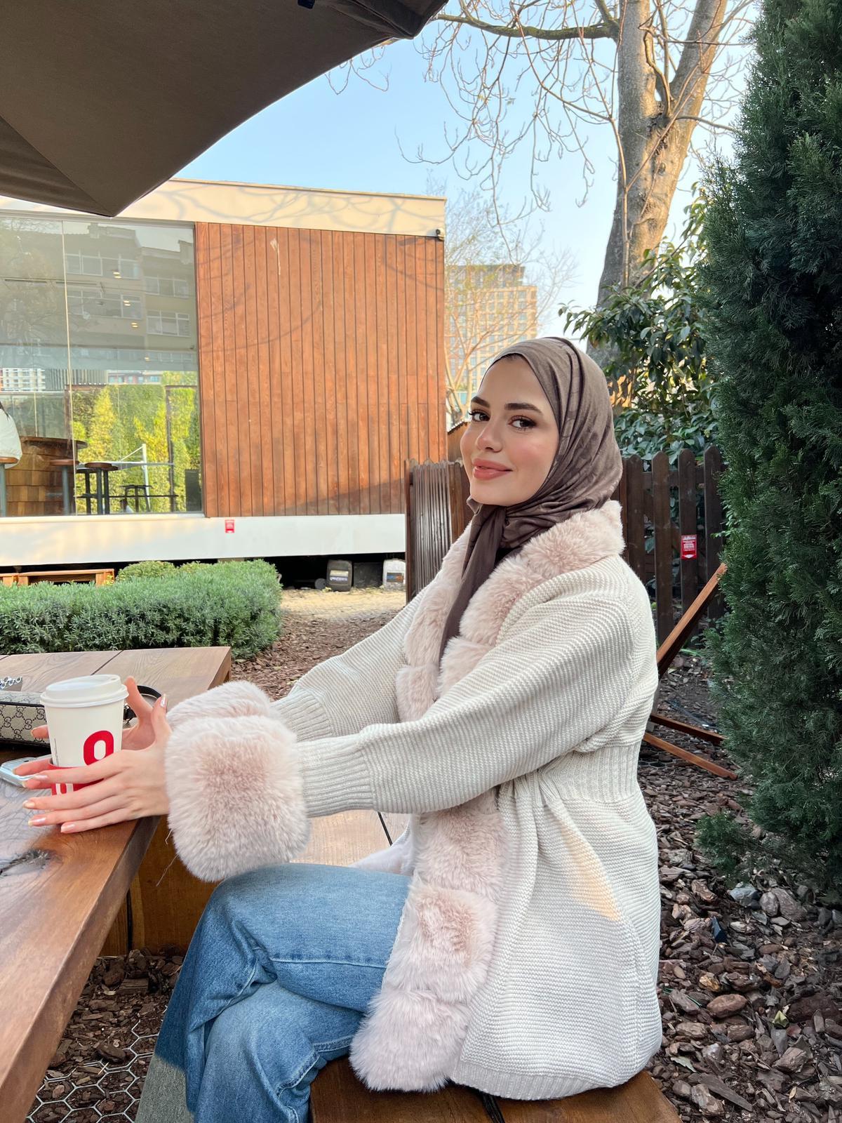 Pera Kürk Detaylı Hırka - Krem