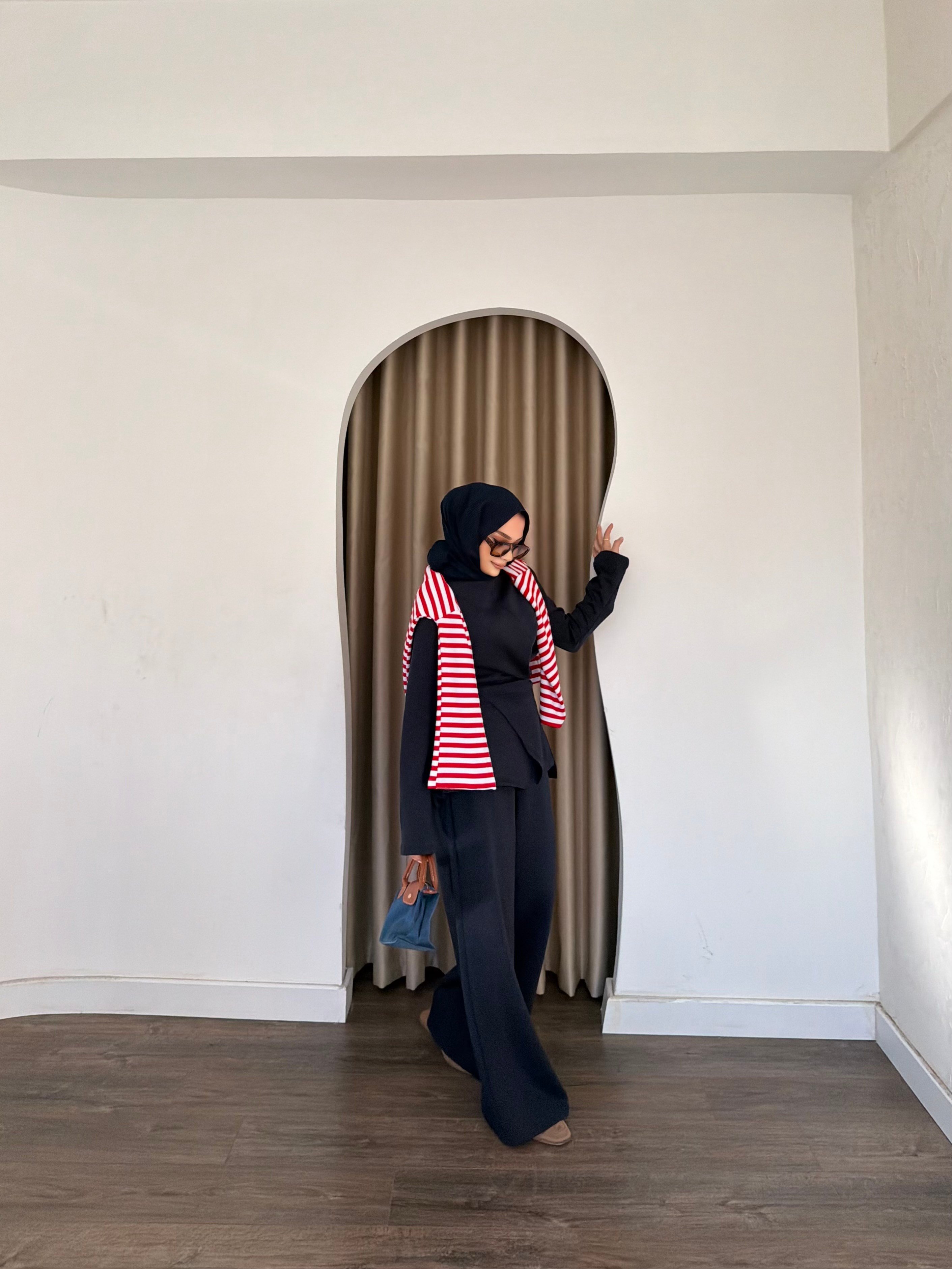 Rival Bağlamalı Takım - Laci