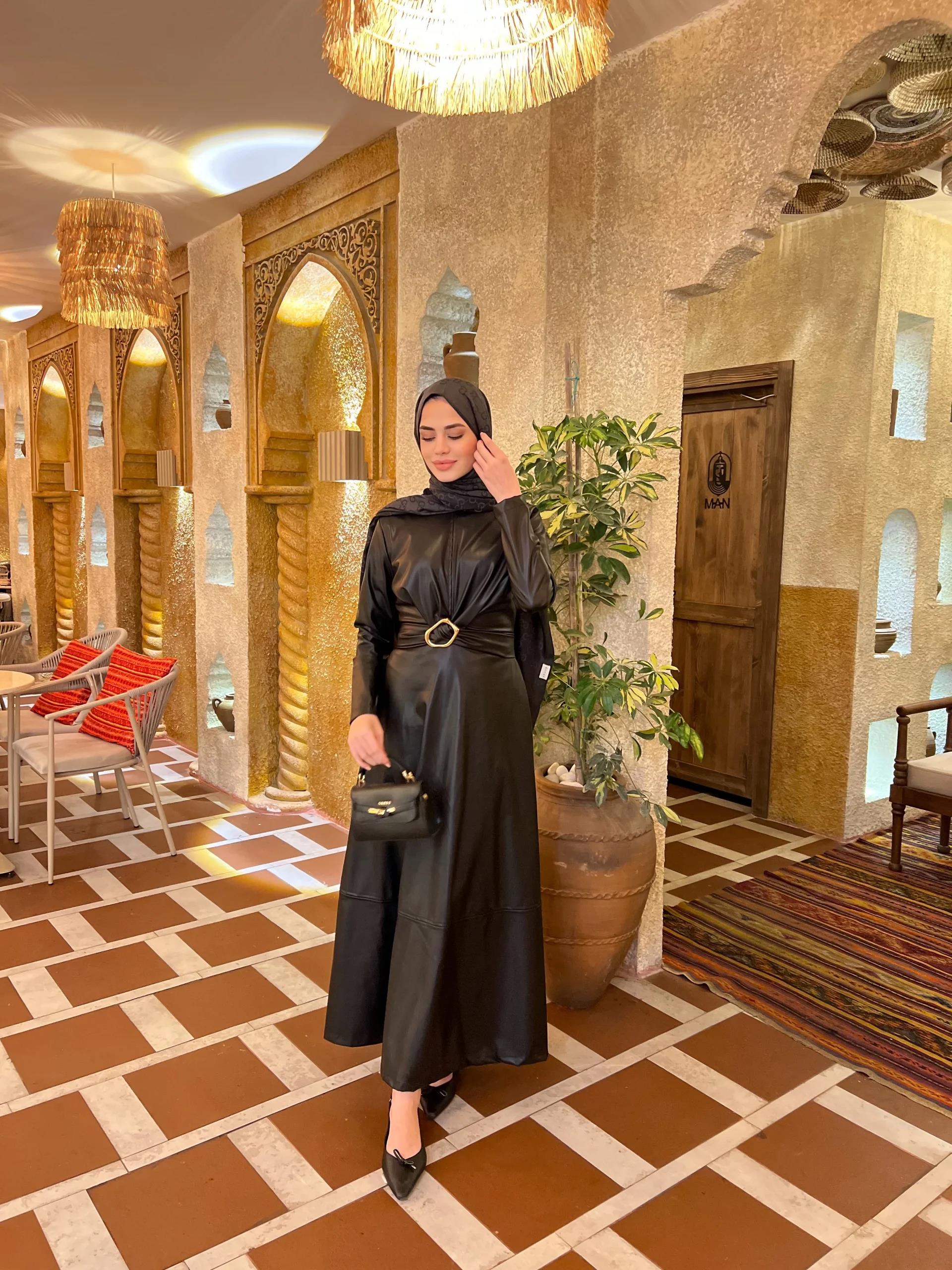Selvi Deri Elbise - Siyah