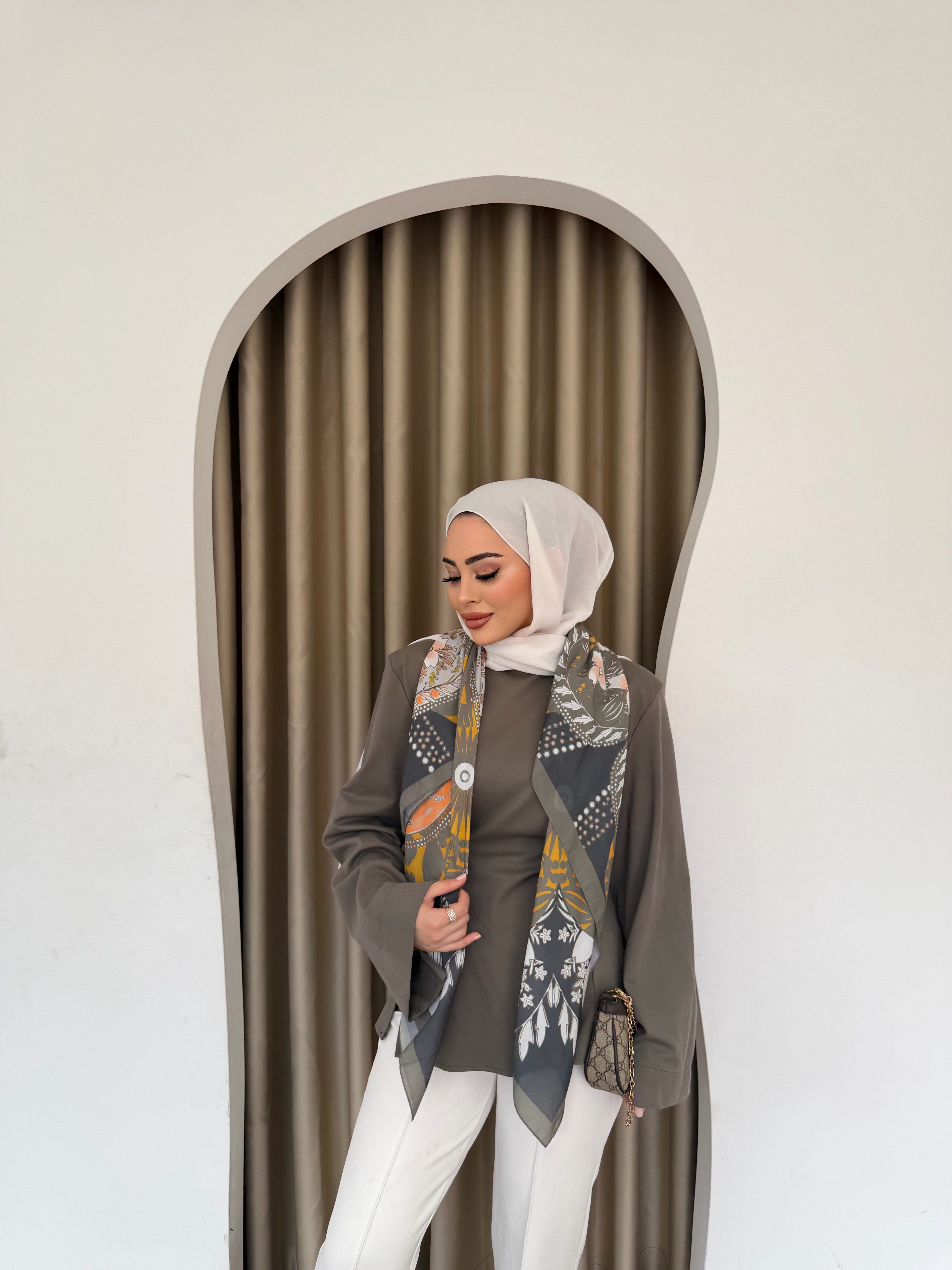Sena Belden Oturtmalı Bluz - Haki