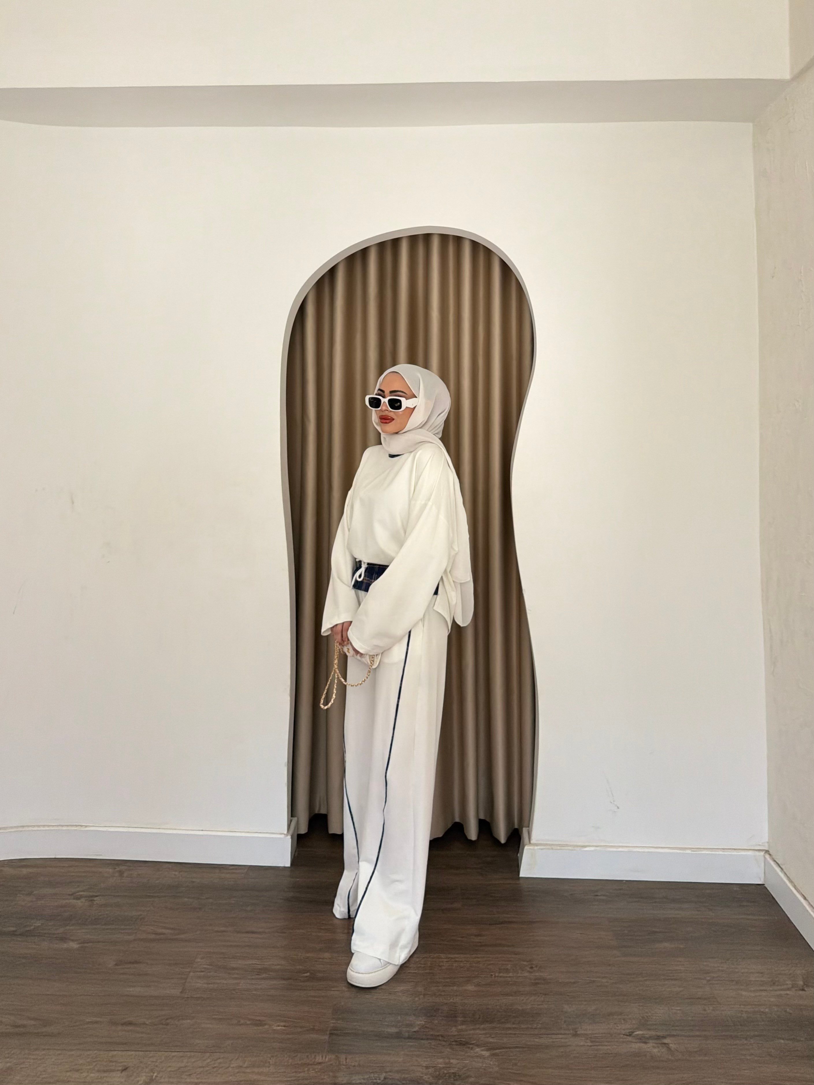 Yelda Takım - Beyaz