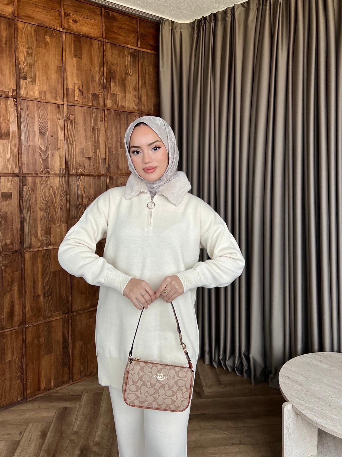 Yesla Kürk Detaylı Takım - Ekru