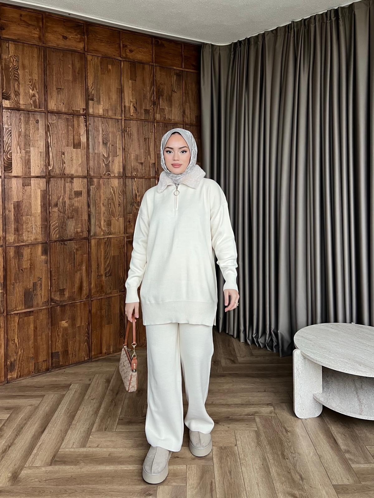 Yesla Kürk Detaylı Takım - Ekru