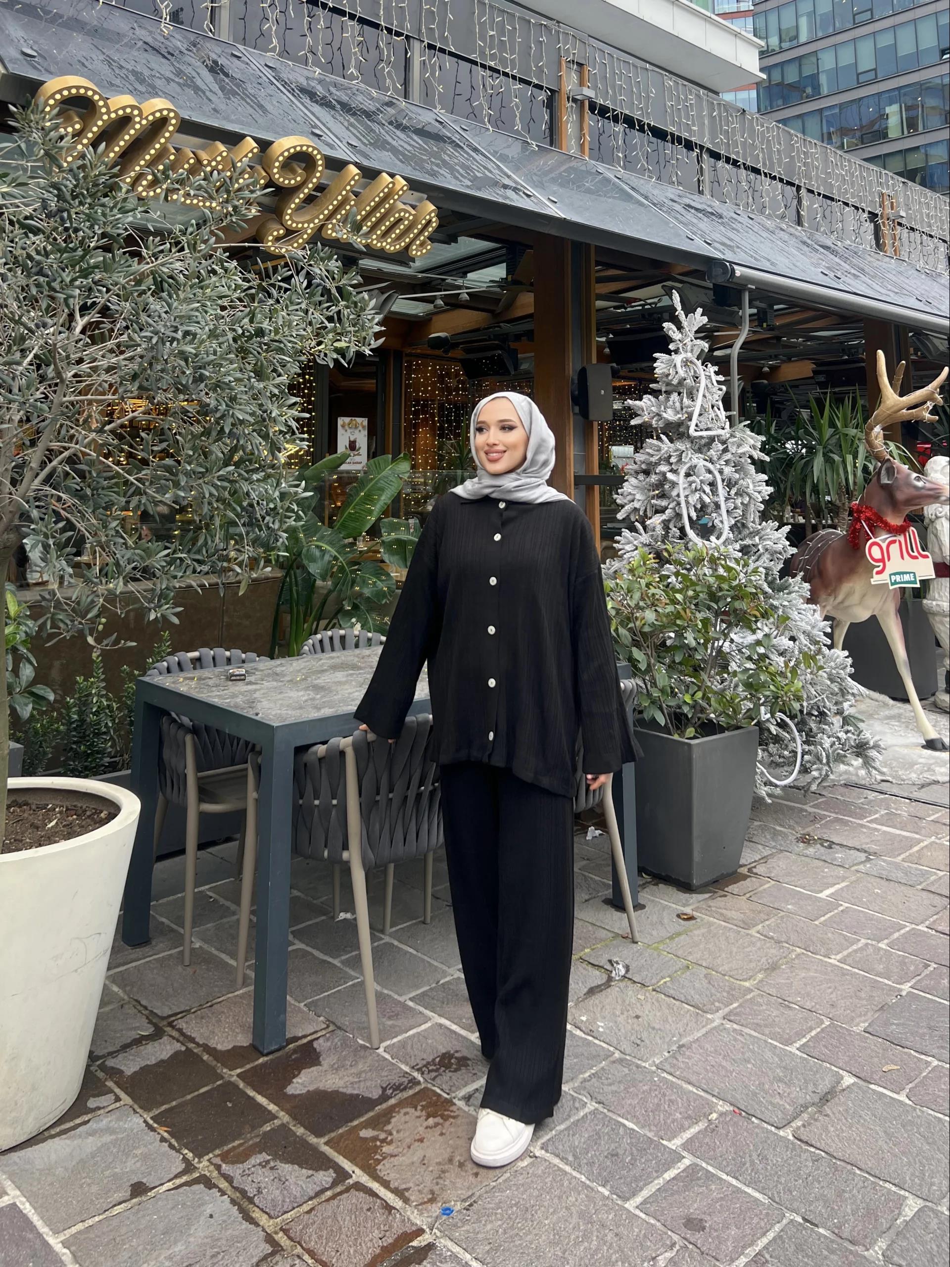 Zeyn Düğmeli Triko Takım Siyah