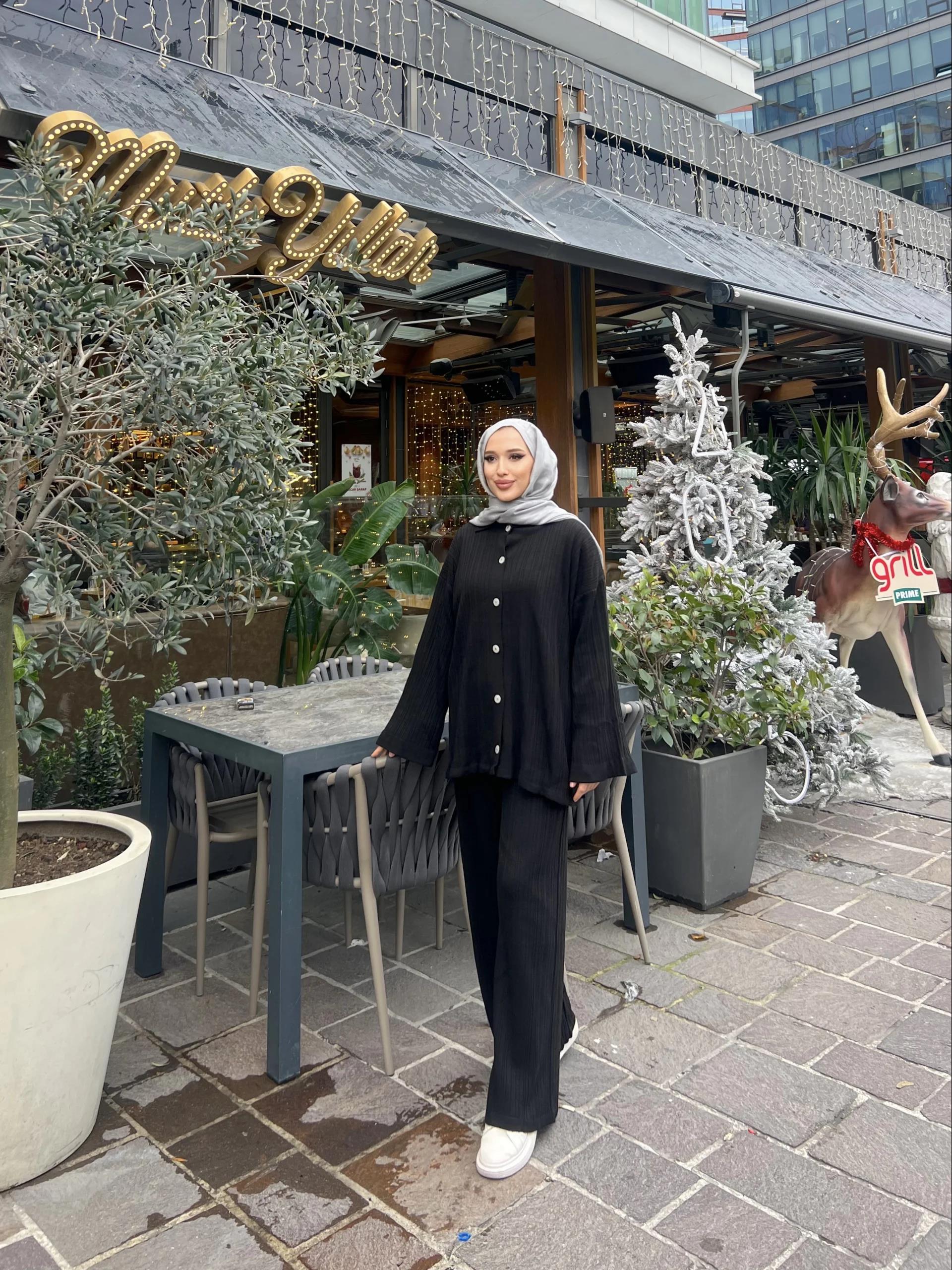 Zeyn Düğmeli Triko Takım Siyah