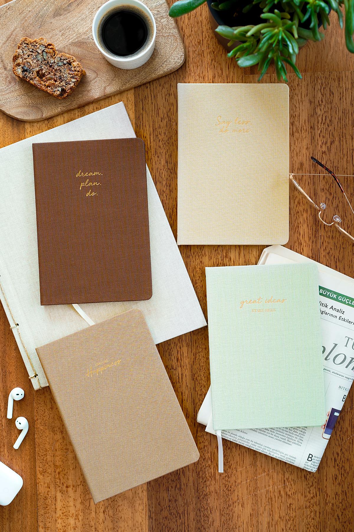 Matt Notebook 14x20 Sert Kapak Defter Düz,Çizgisiz Yeşil