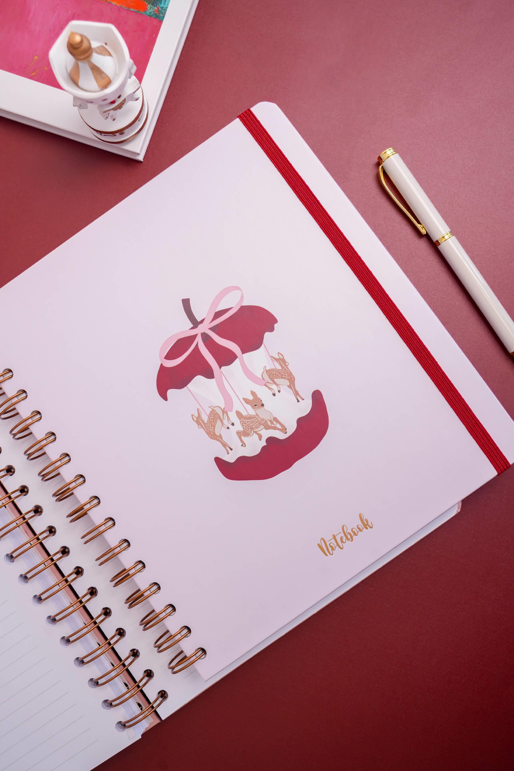 Matt Notebook 19x21 cm Kare Lastikli Spiralli Sert Kapak Not Defteri Çizgili