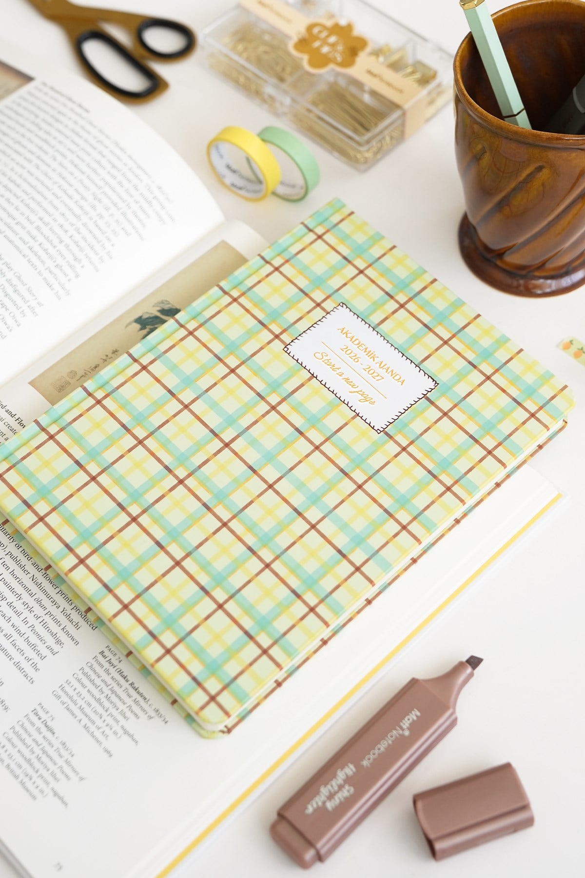 Matt Notebook 2026-2027 A5 Akademik Ajanda 15x21 cm - 17 Aylık Ekose