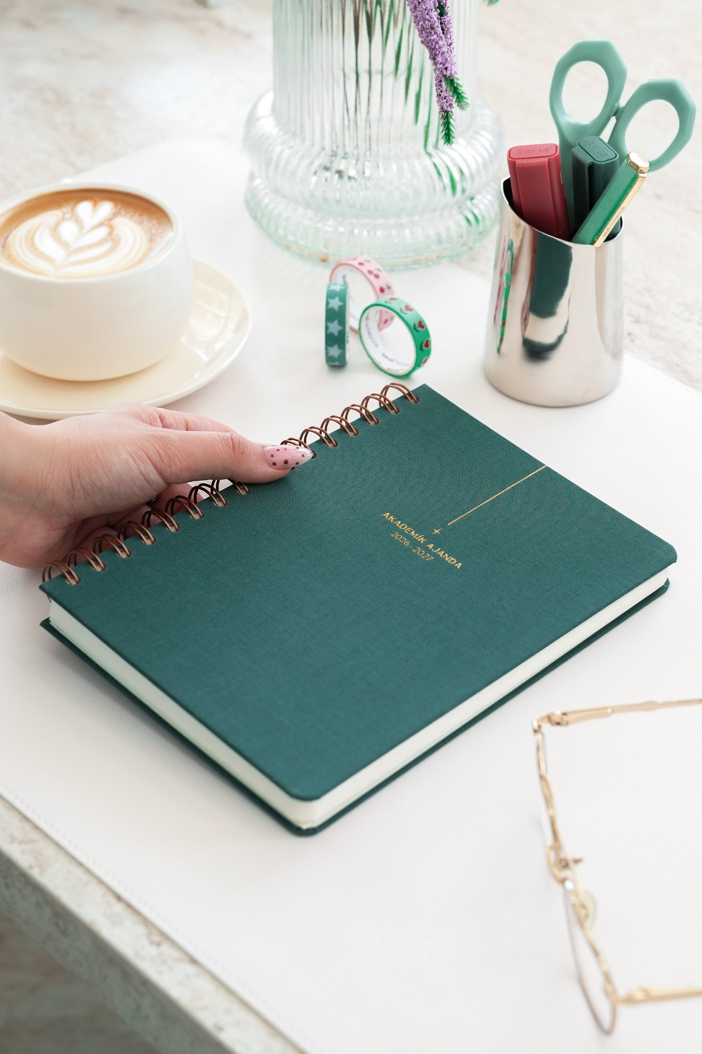 Matt Notebook 2026-2027 A5 Keten Akademik Ajanda Spiralli 15x21 cm - 17 Aylık Koyu Yeşil