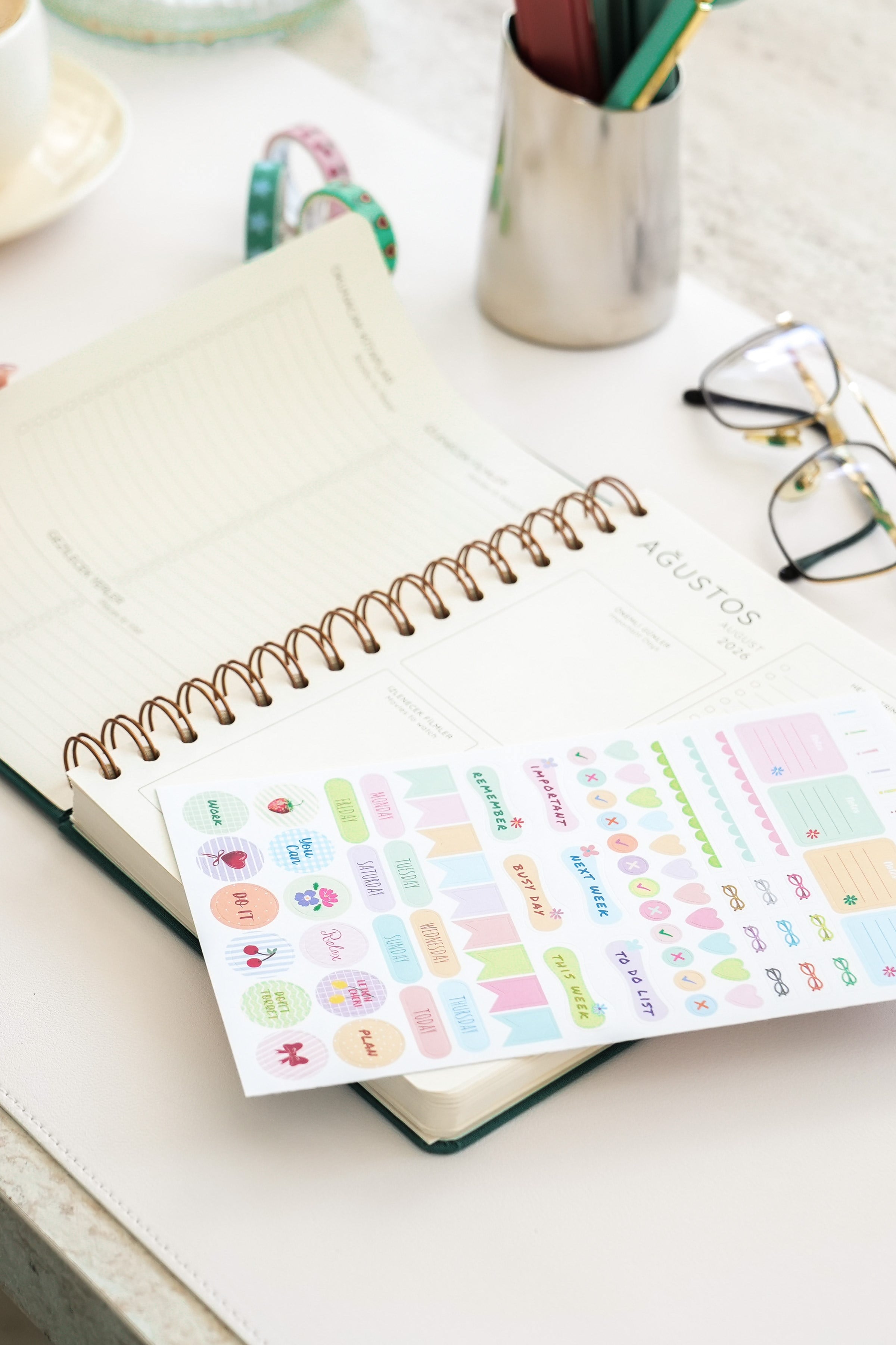 Matt Notebook 2026-2027 A5 Keten Akademik Ajanda Spiralli 15x21 cm - 17 Aylık Koyu Yeşil