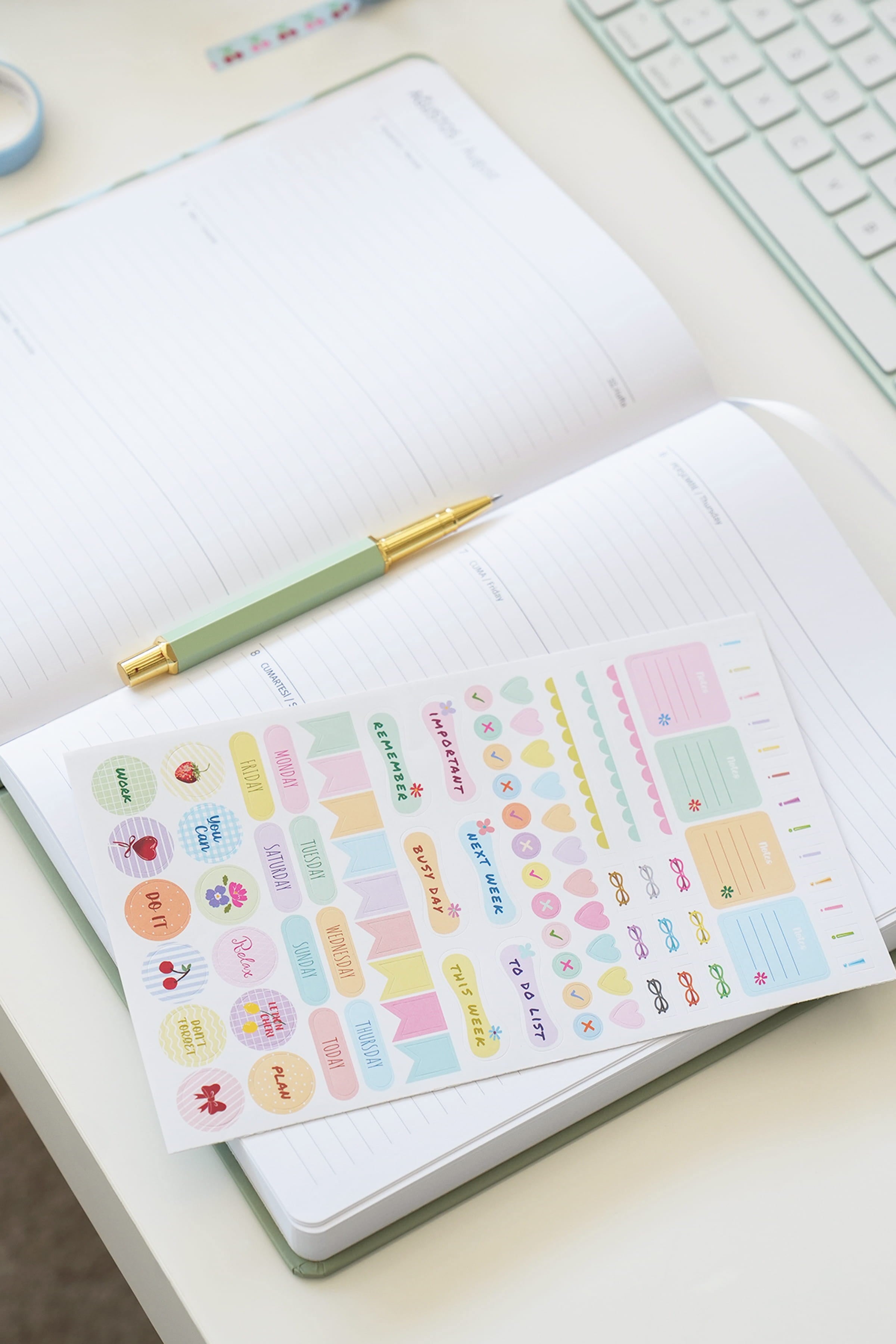 Matt Notebook 2026-2027 B5 Akademik Ajanda 17x24 cm - 17 Aylık Yeşil