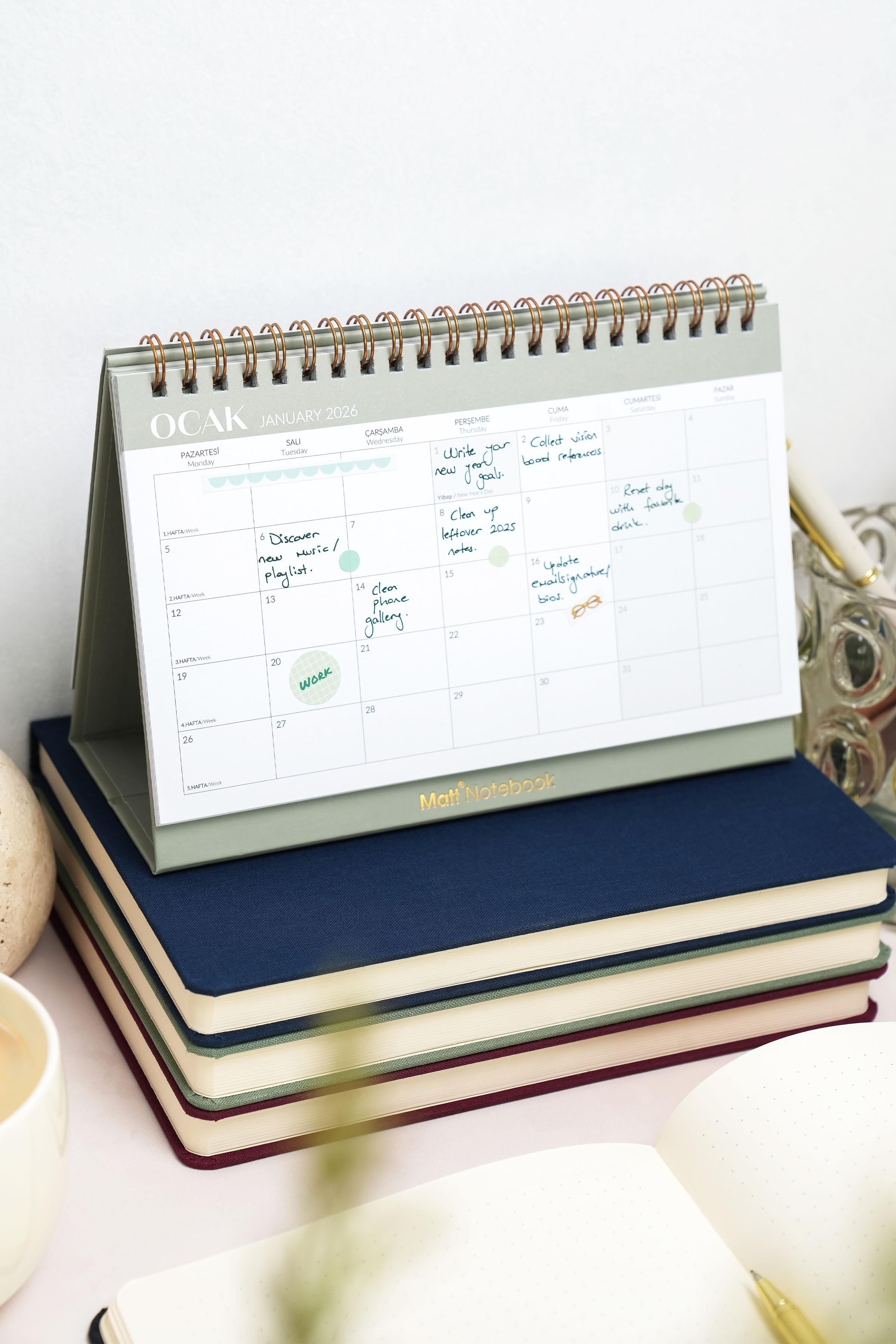 Matt Notebook 2026 Masaüstü Planlayıcı Takvim Yeşil
