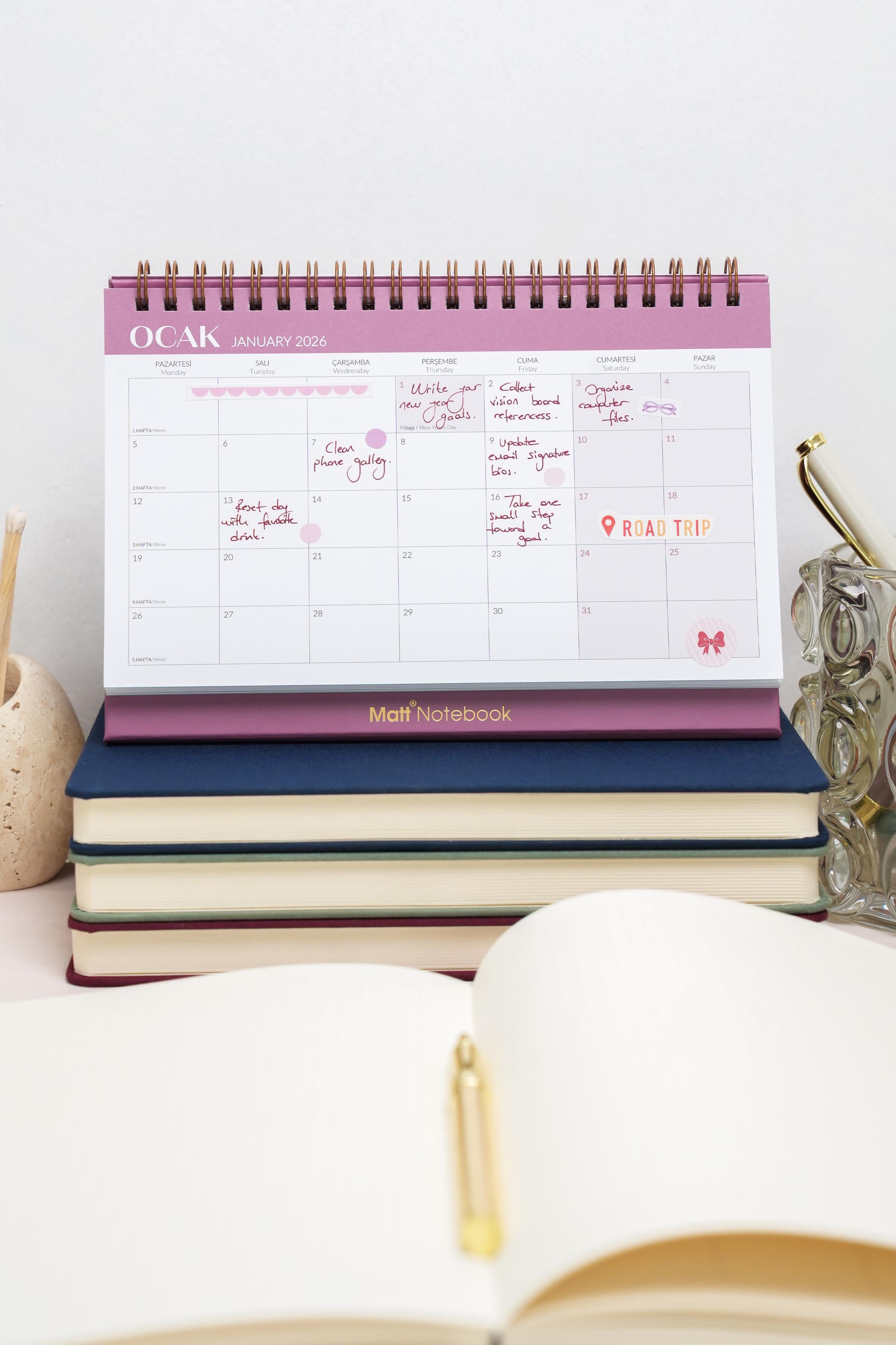 Matt Notebook 2026 Masaüstü Planlayıcı Takvim Bordo