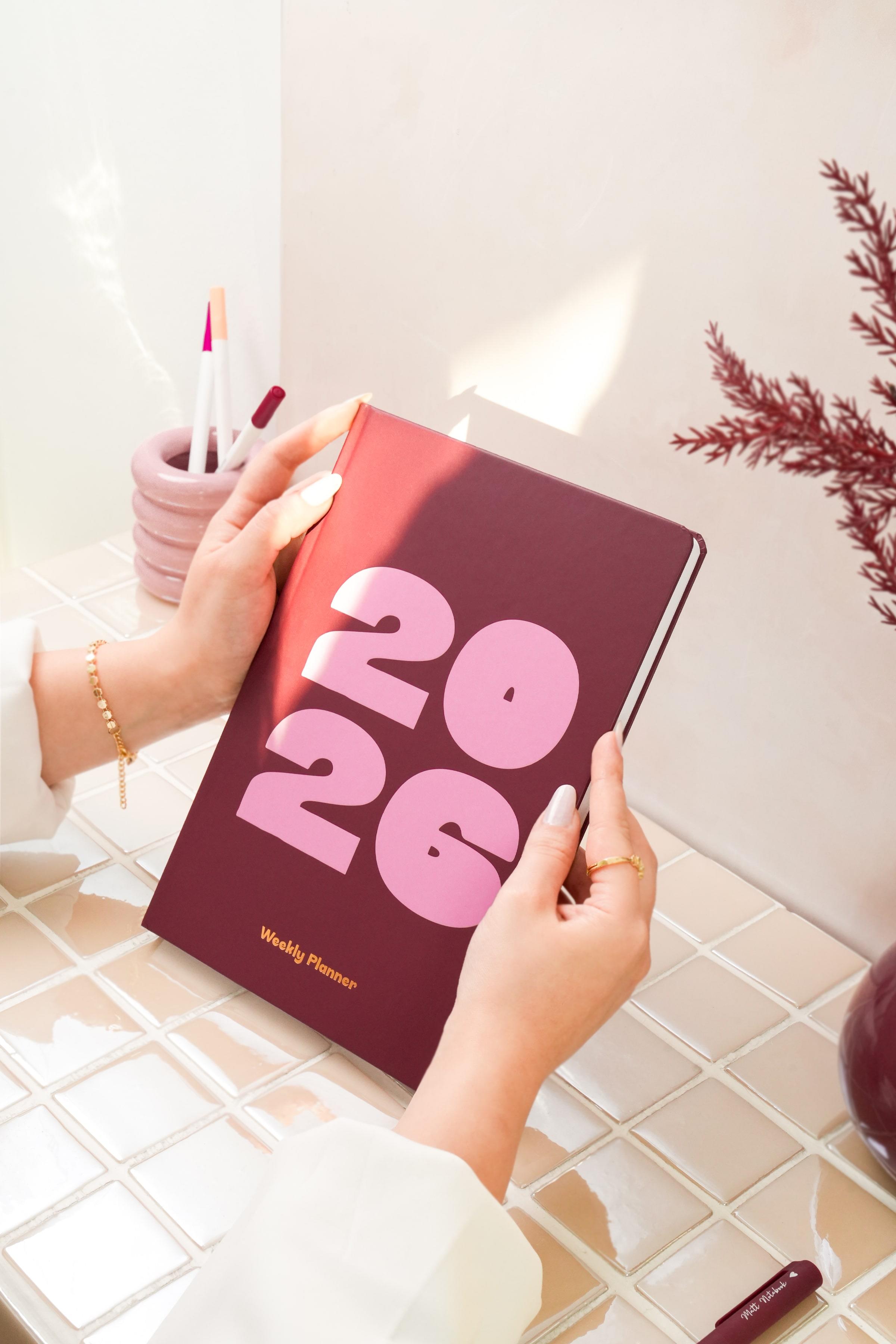 Matt Notebook 2026 Yılı B5 Haftalık Ajanda 17x24 cm - 12 Aylık Bordo