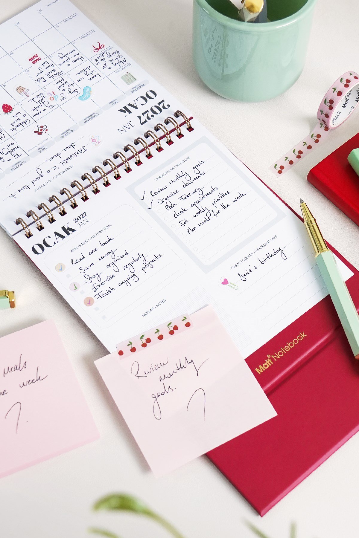 Matt Notebook 2027 Yılı 12 Aylık Masaüstü Planlayıcı Takvim