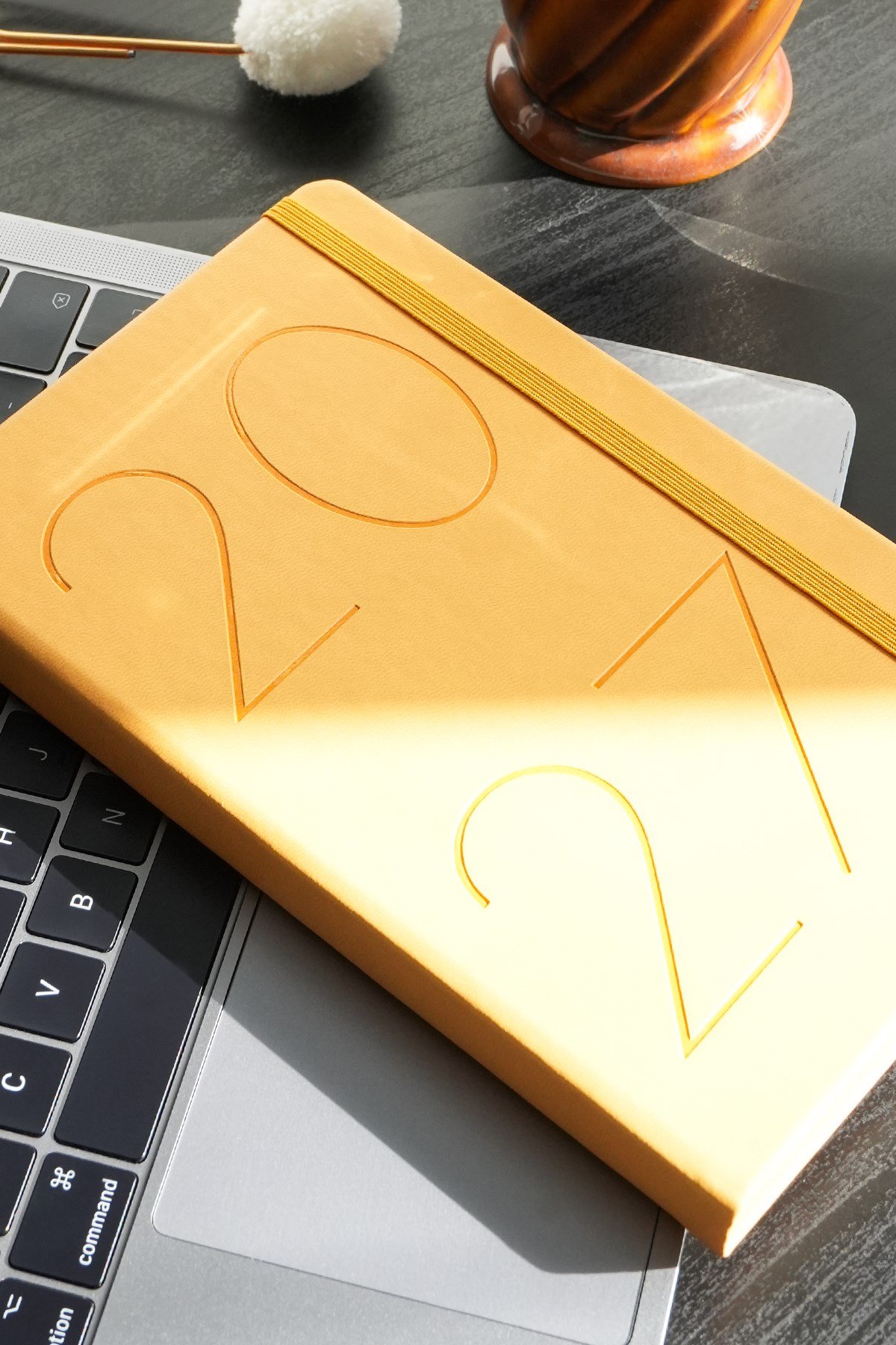Matt Notebook 2027 Yılı 13x21 cm Günlük Ajanda Sarı