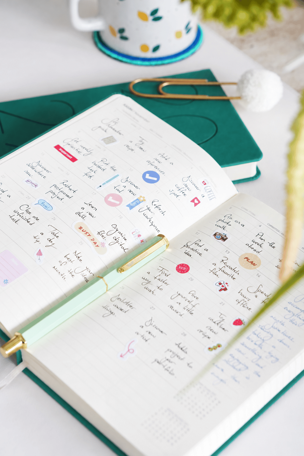 Matt Notebook 2027 Yılı 13x21 cm Günlük Ajanda Koyu Yeşil