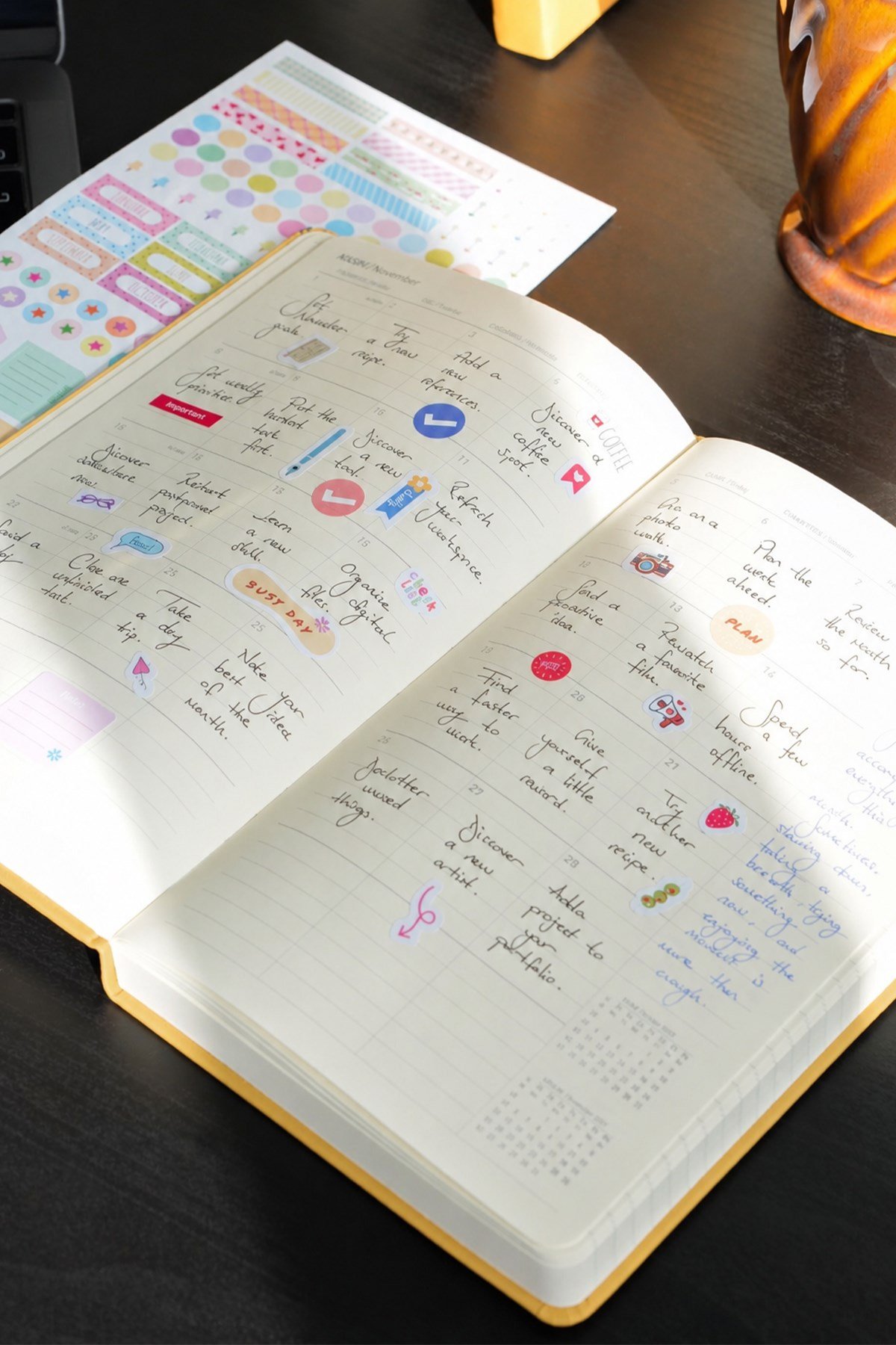Matt Notebook 2027 Yılı 13x21 cm Günlük Ajanda Sarı